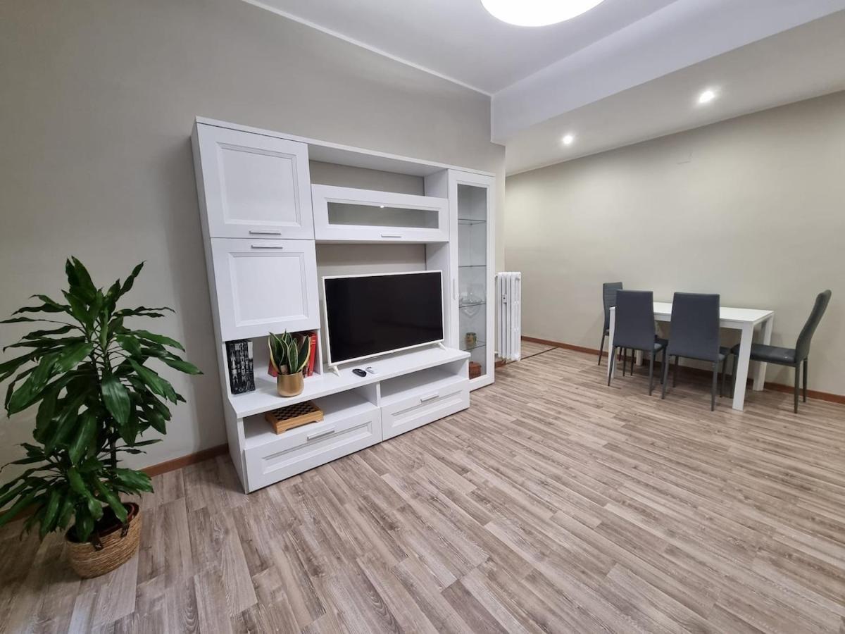 Papa's House - Re Di Apartment