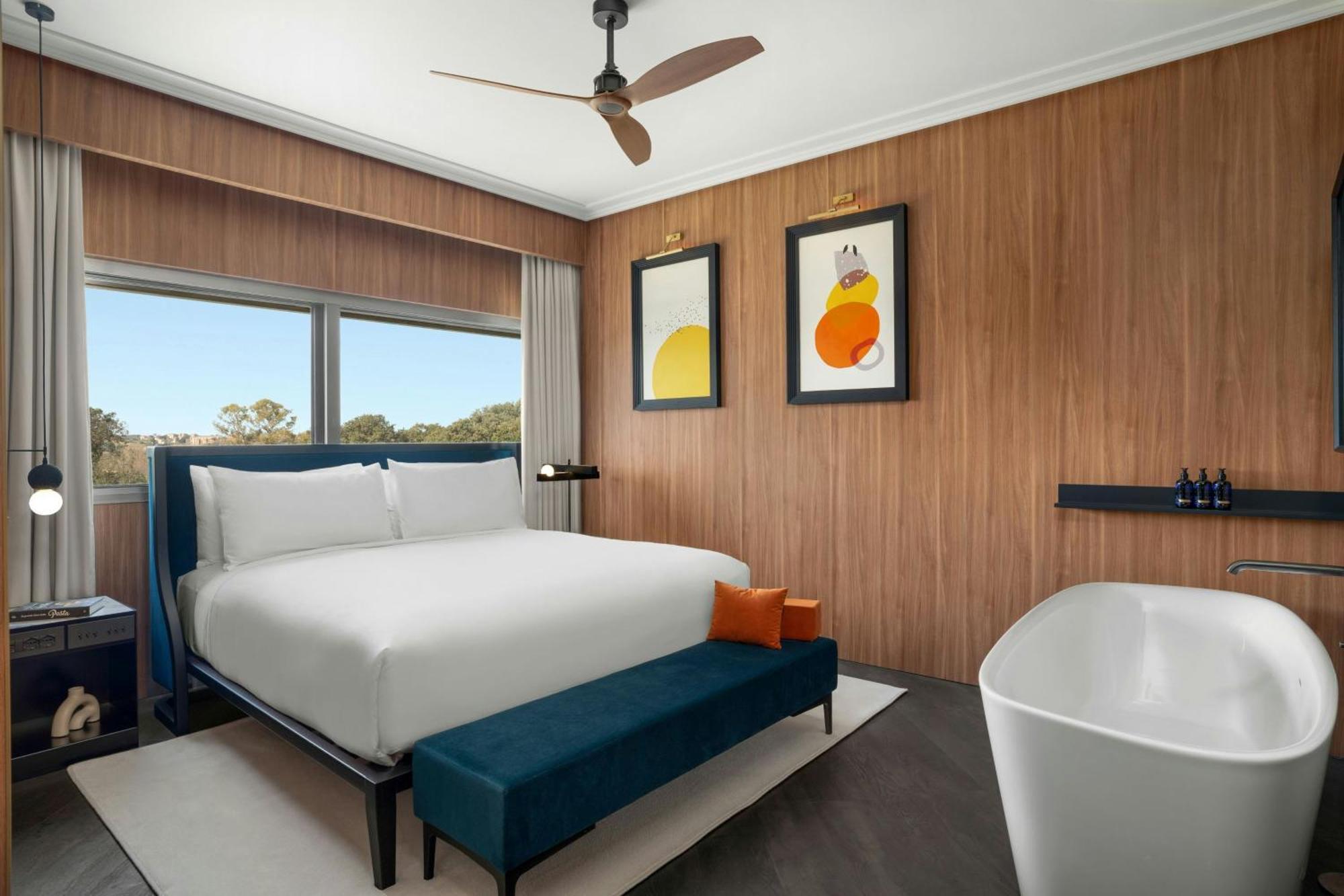 Cardo Roma, Autograph Collection Hotel 4*