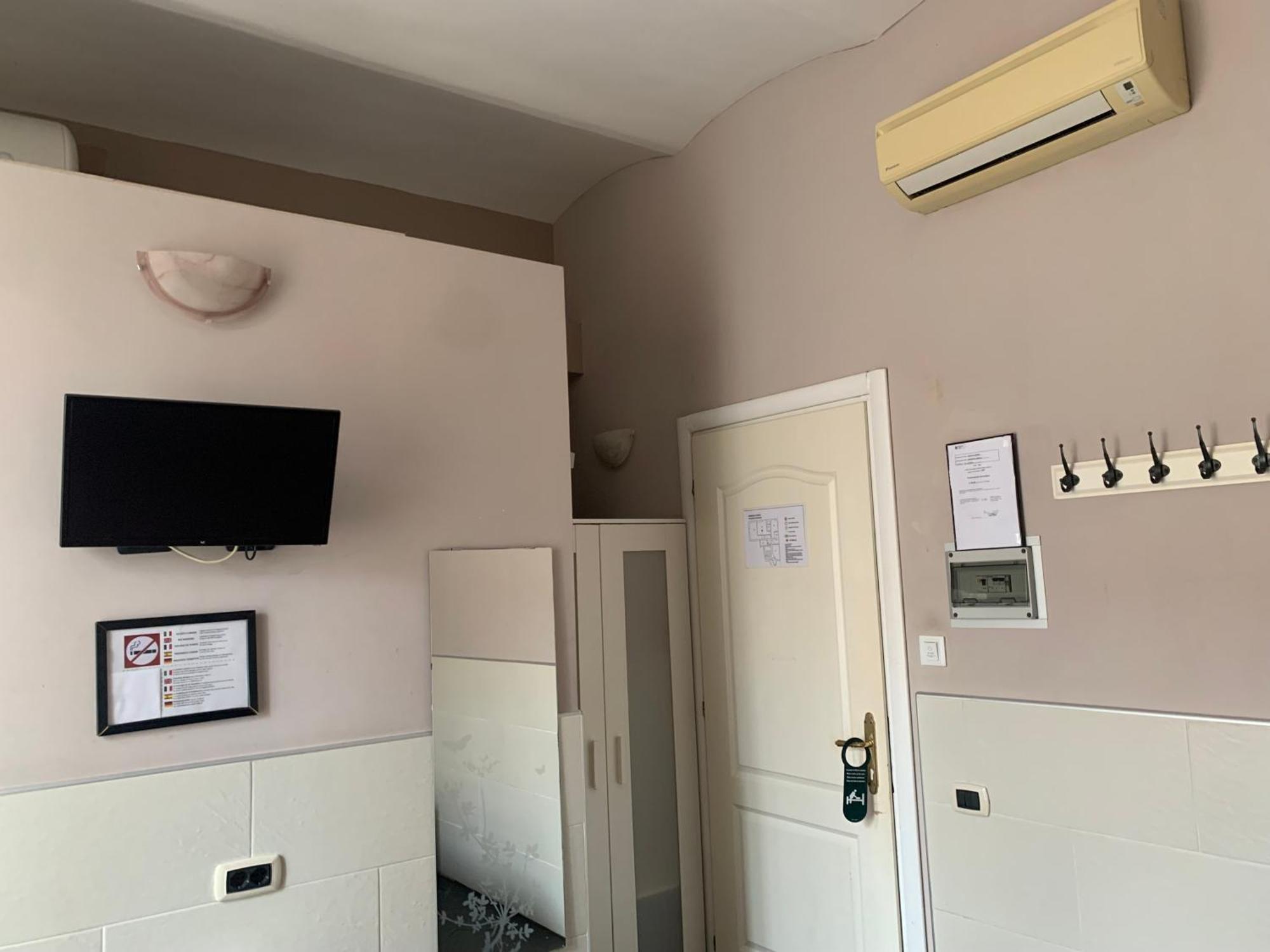 Residenza Cernaia Guest house *