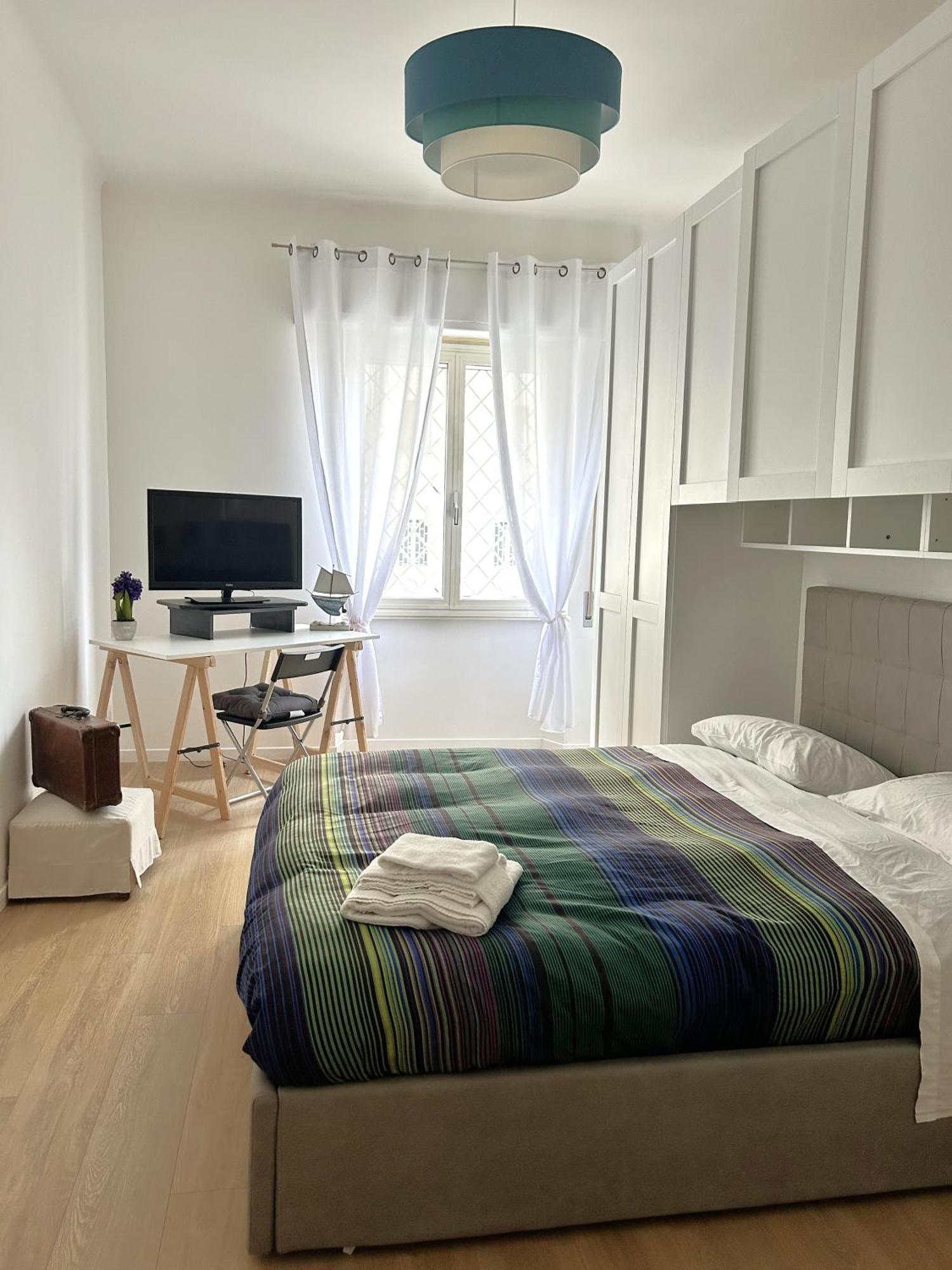 Marco Polo House * Rome