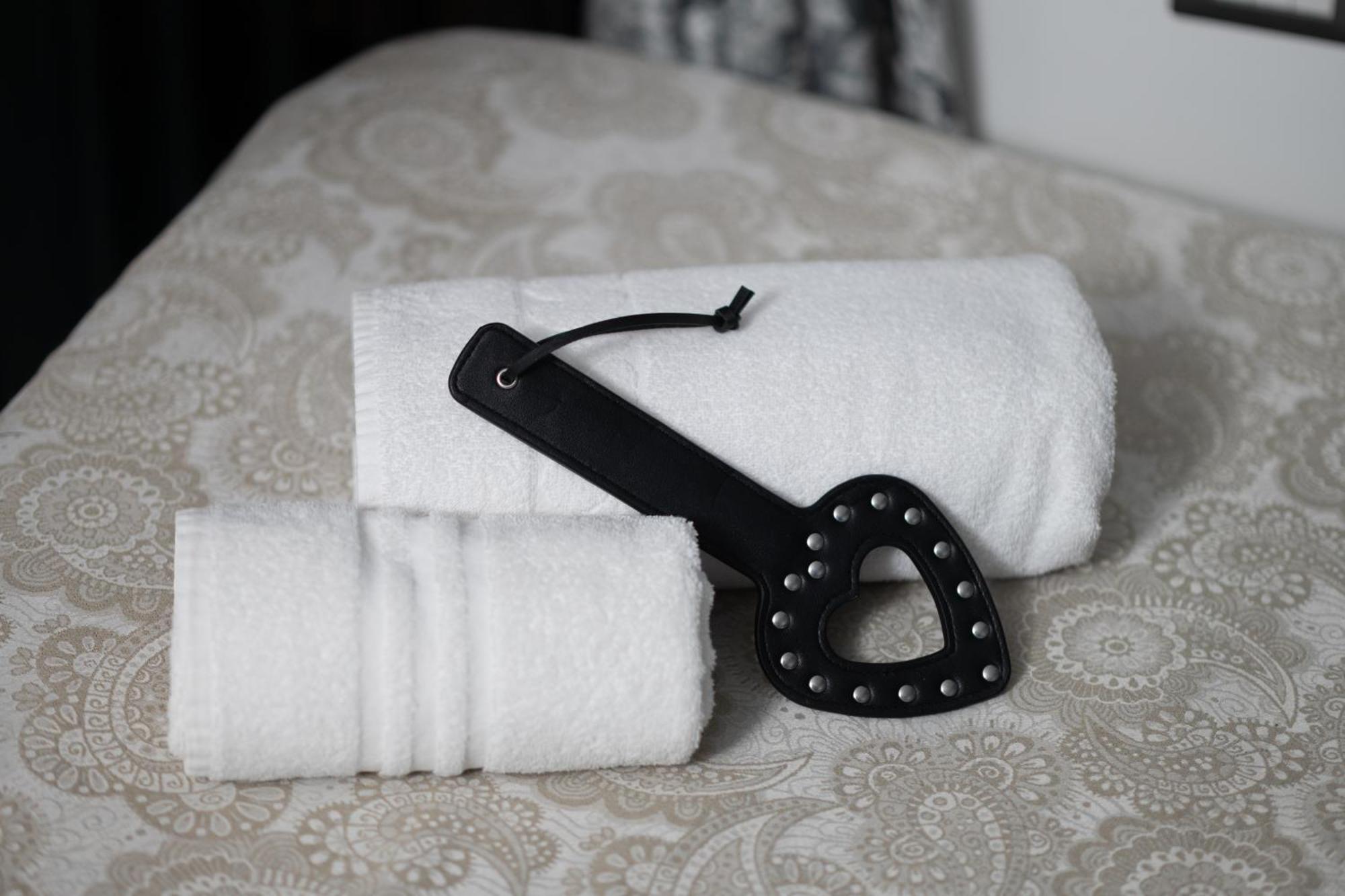 Luxury Bdsm Affittacamere *