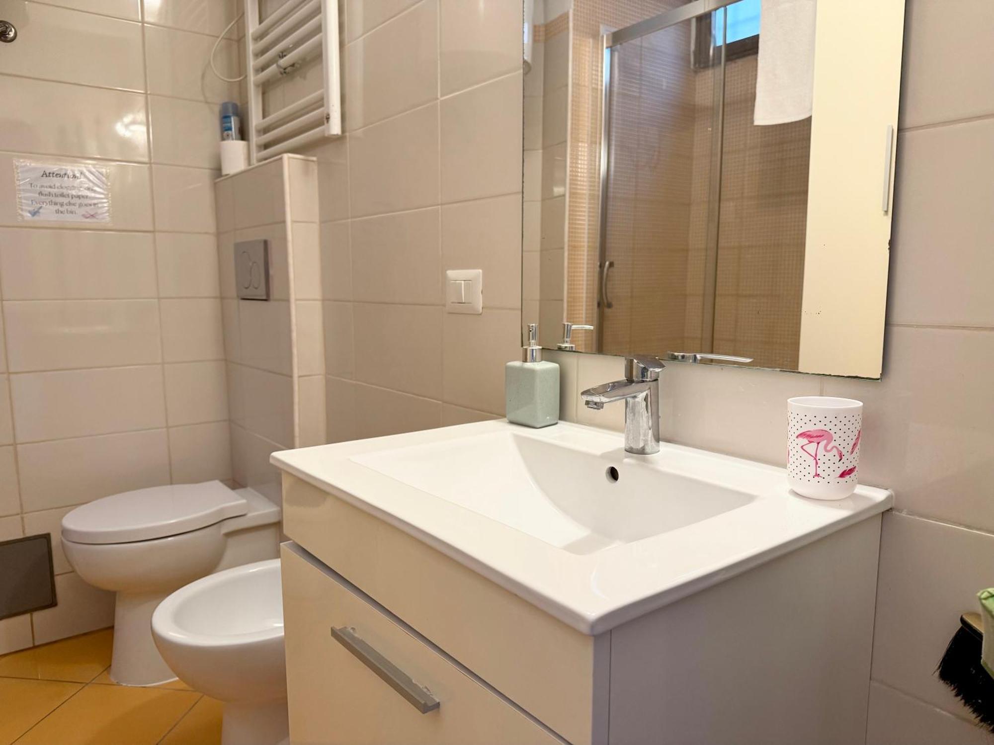 L'atelier - Mostra Sospesa Apartment Rome