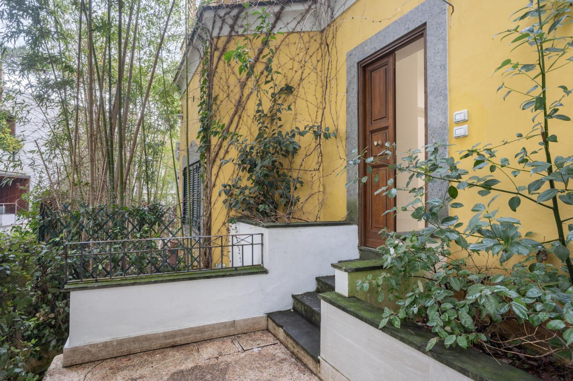 The Poolside House - New 2 Bedroom With Terrace Rome