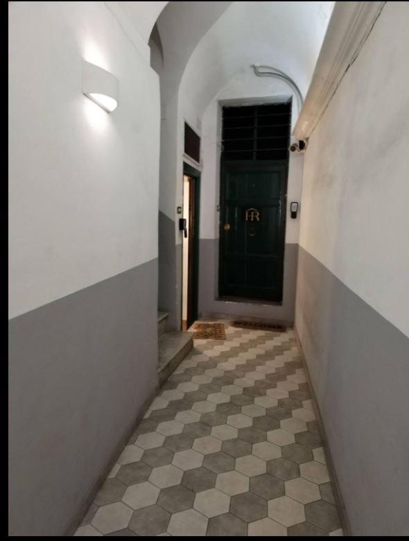 Lovely Basement Trevi Fountain Apartment Rome