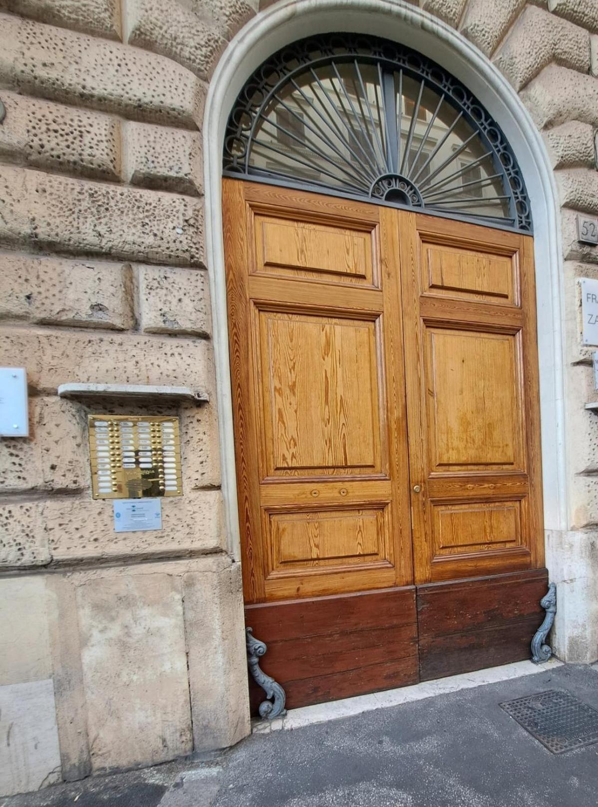 In The District Of Dolce Di Fellini Apartment Rome