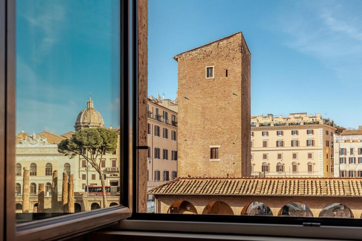 Casa Argentina, A Burghesius Rome