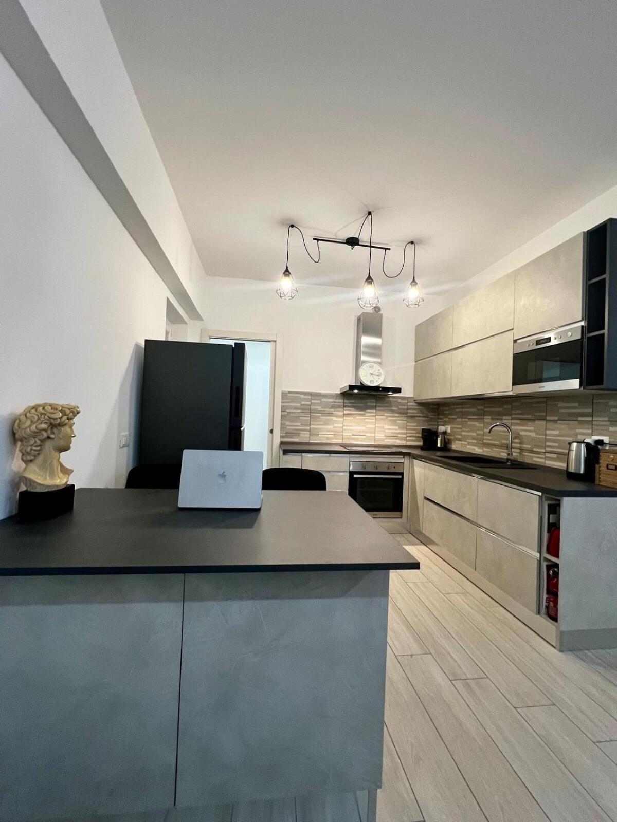 Elegant & Spacious 2br 2ba Unit With Private Patio Apartment Rome