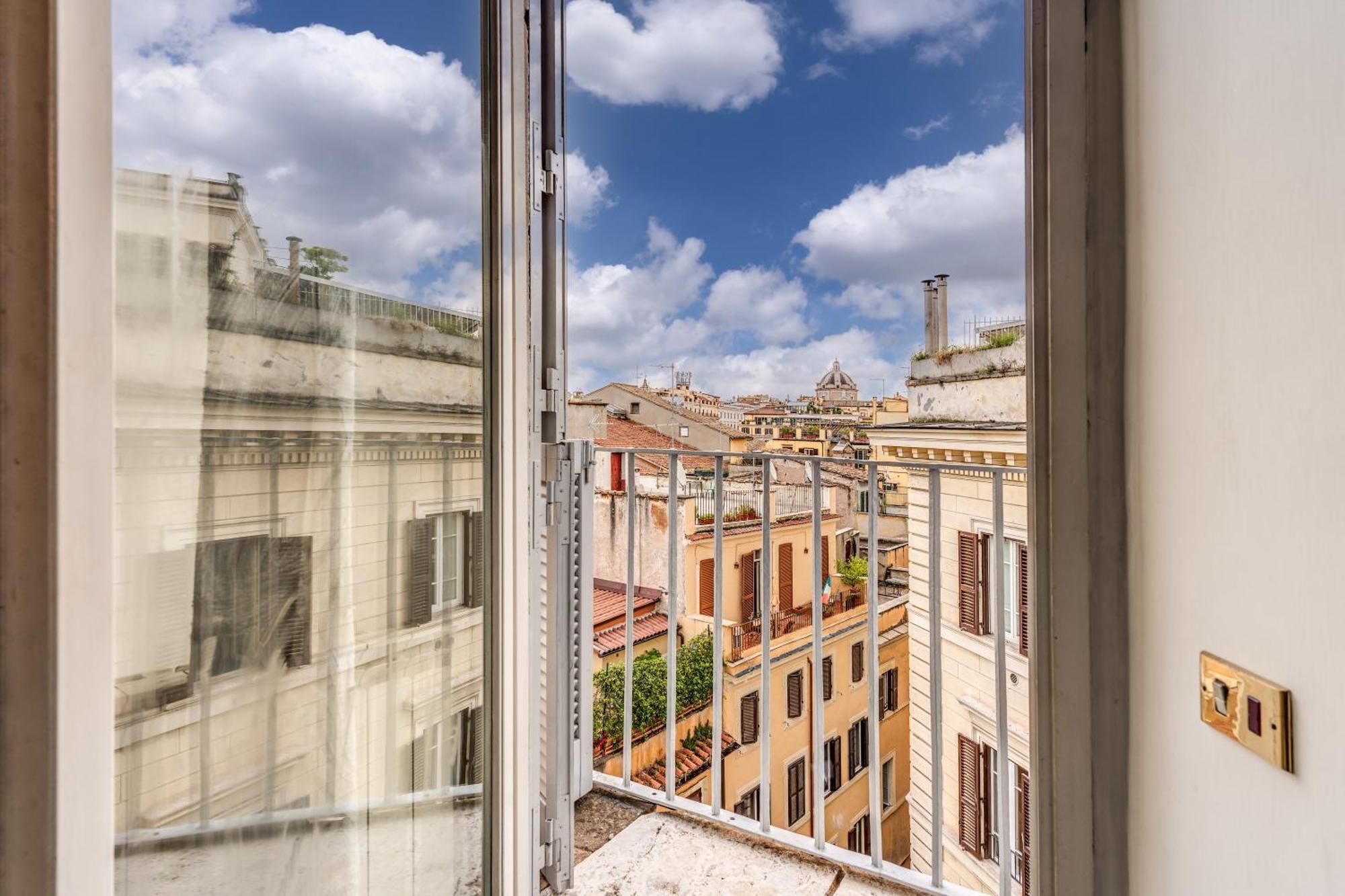Flat With Lovely Views Near Piazza Navona * Roma