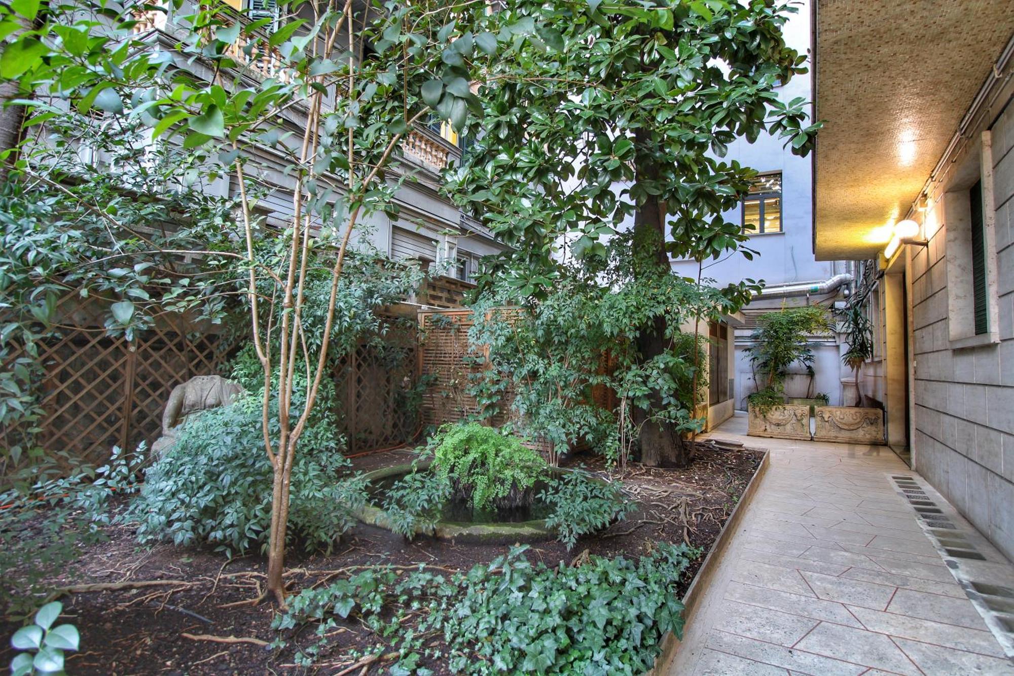 Centro Cdr Luxury Guest house