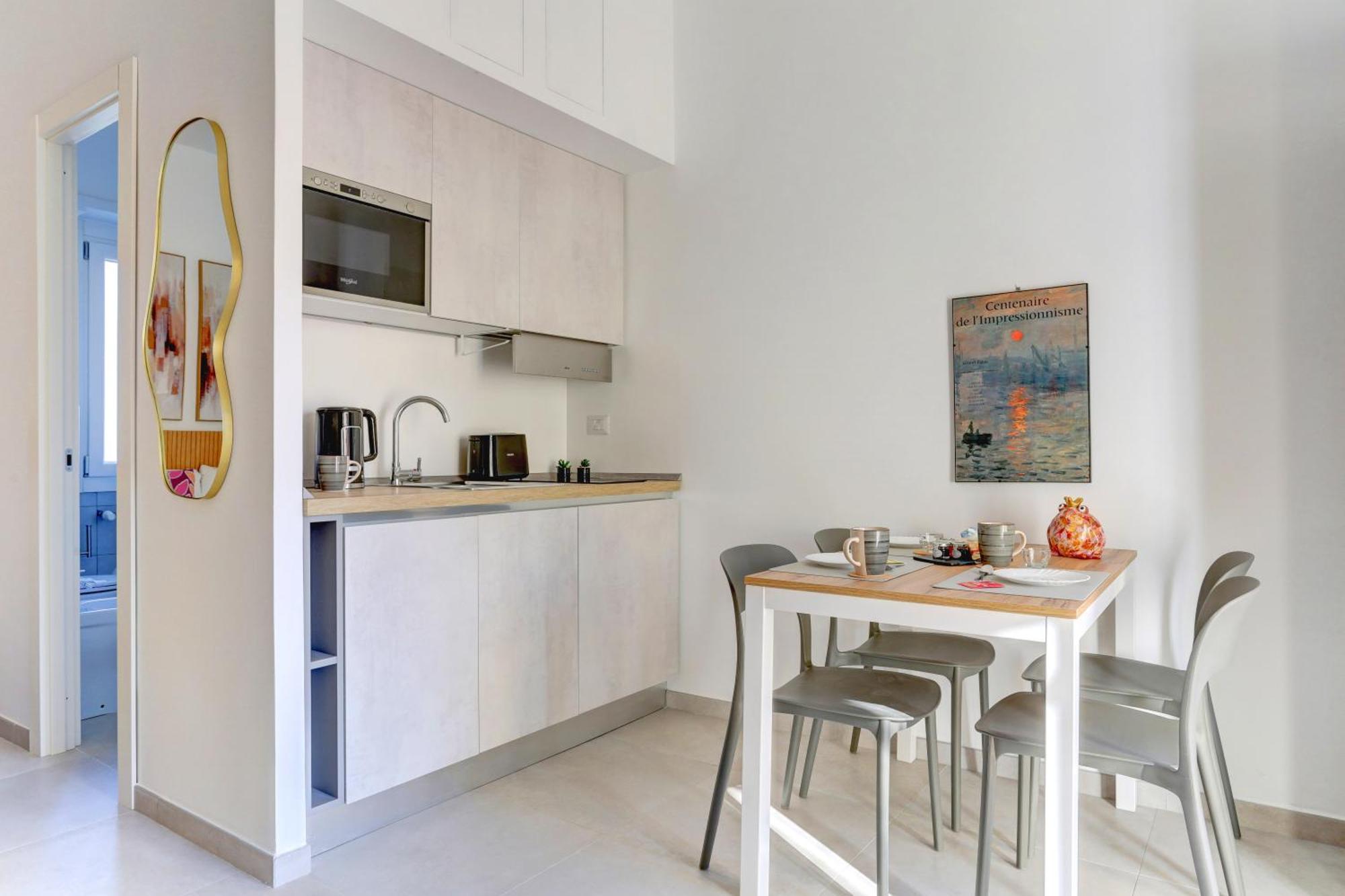 Vatican Loft With Balcony - And Apartment *