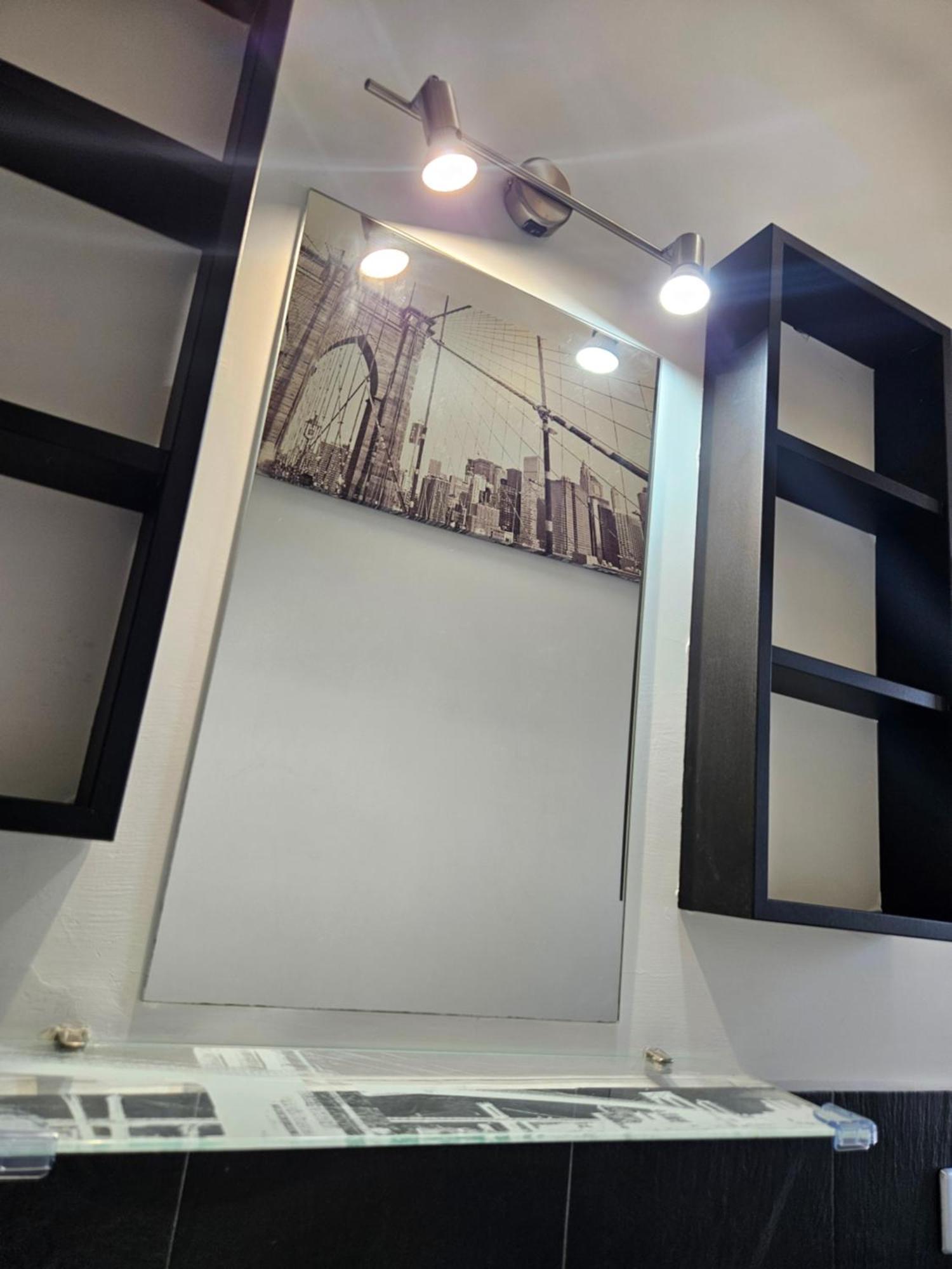 12 V Itali Guest house