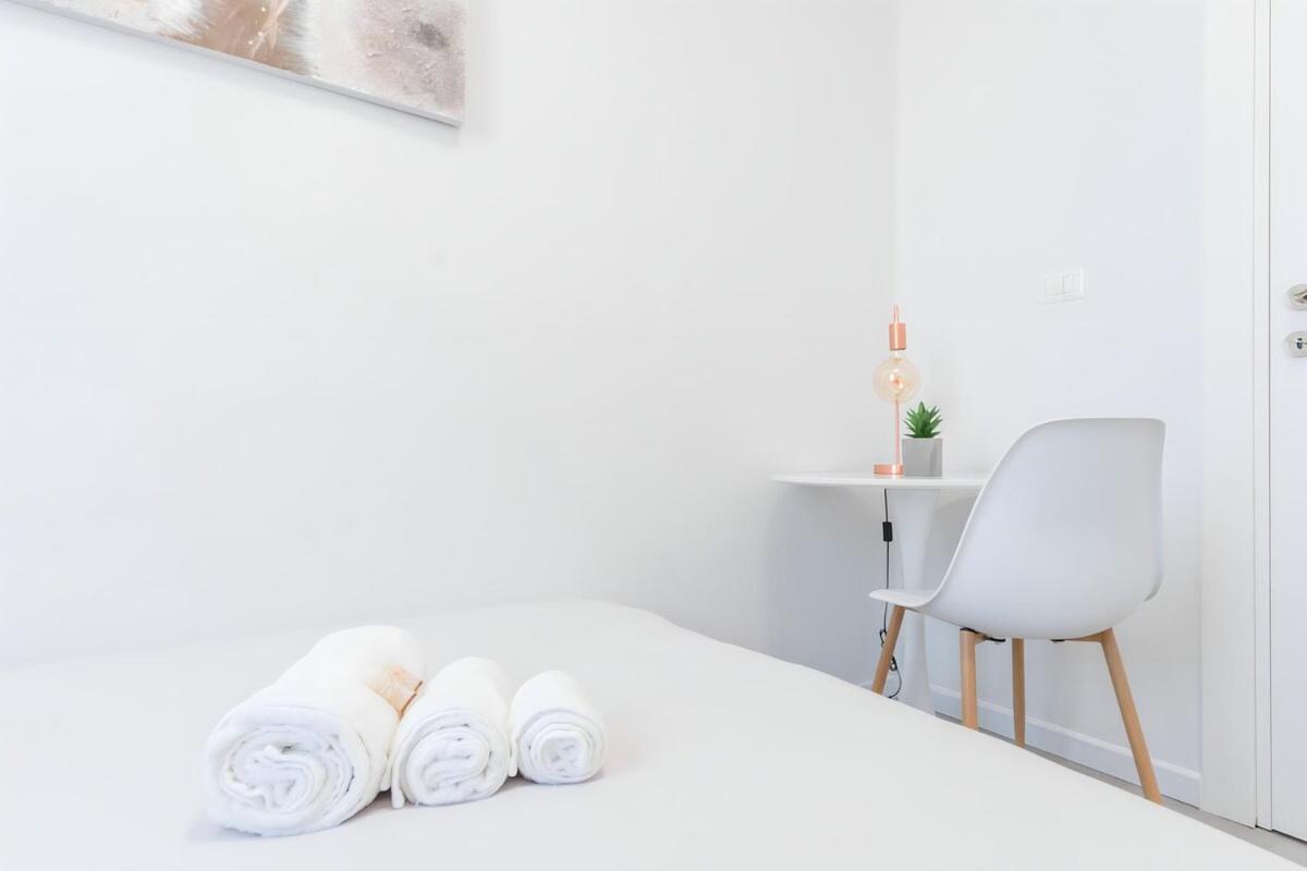 10 Min From Termini Sisters Cozy Apartment
