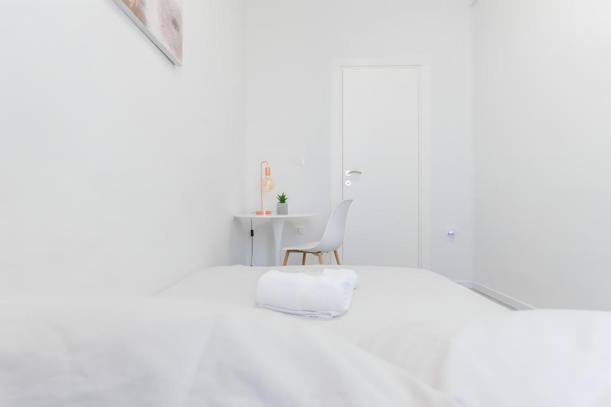 10 Min From Termini Sisters Cozy Apartment Rome