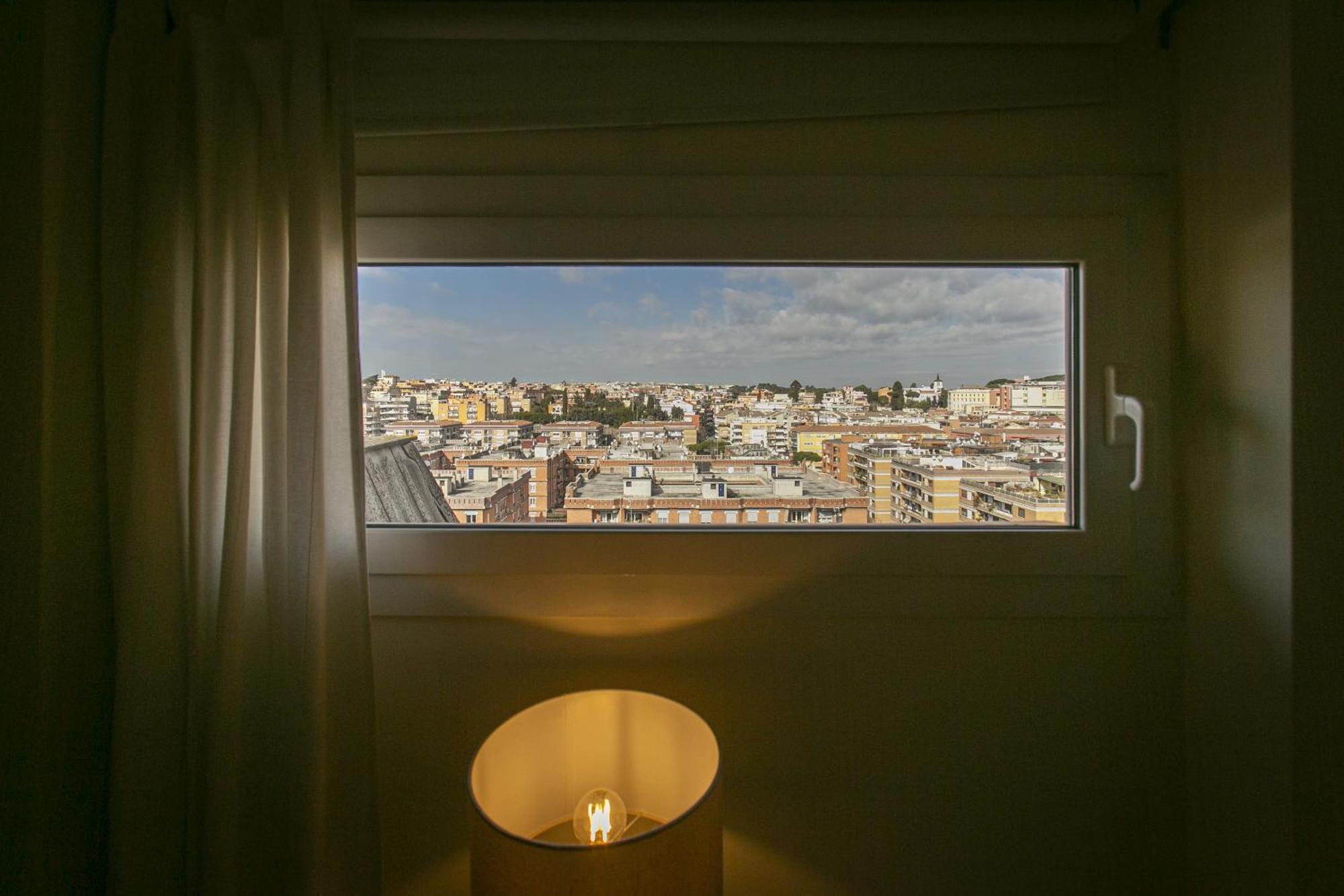 Apartment Terrazza San Pietro Vicino Metro A Rome