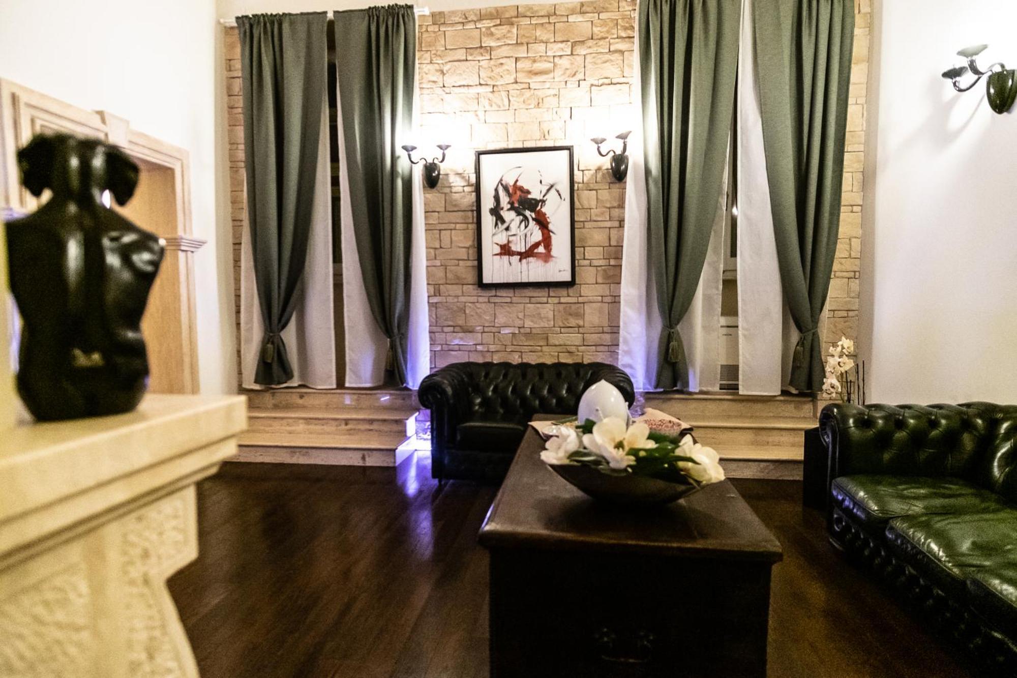 Reco Luxury * Rome
