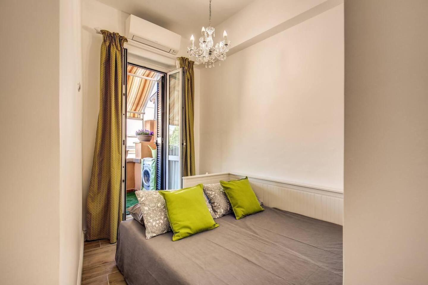 Apartment Domus Heroas Near Vatican Rome