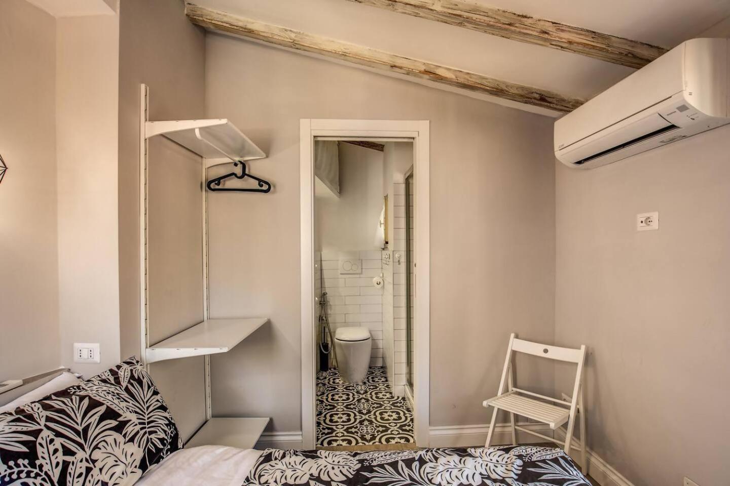 Attic With Terrace By Trevi Fountain Appartamento *