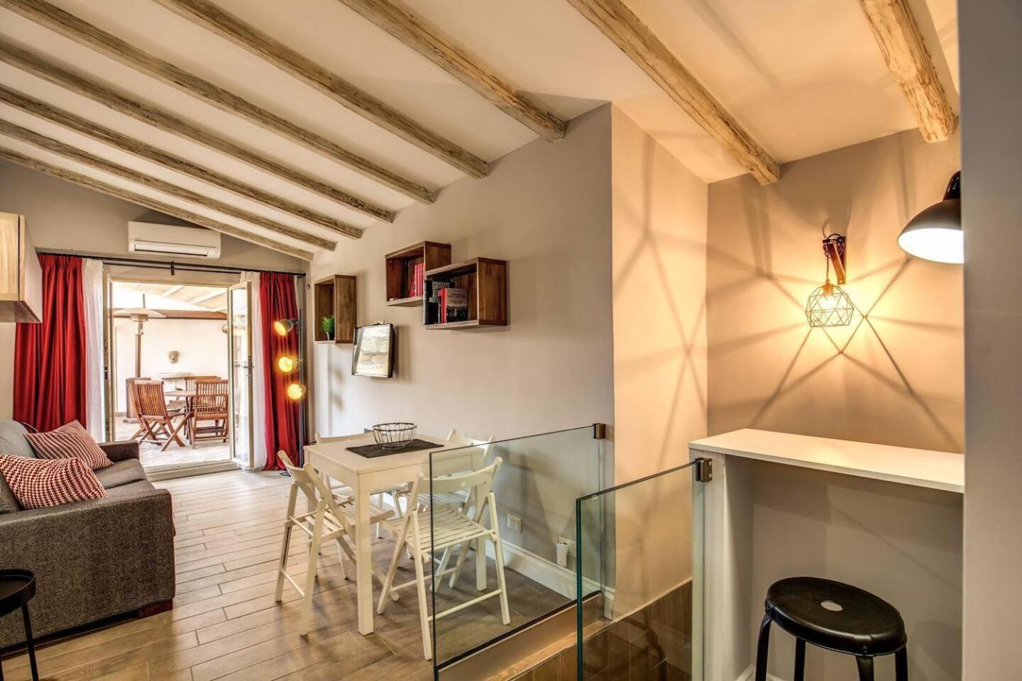 Attic With Terrace By Trevi Fountain Appartamento *