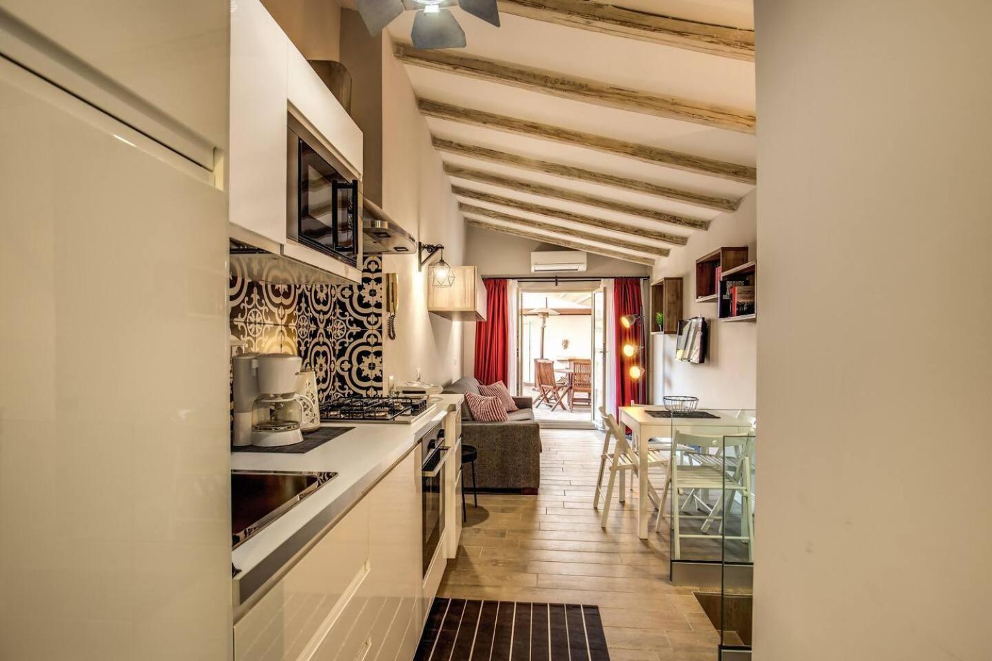 Attic With Terrace By Trevi Fountain Appartamento *