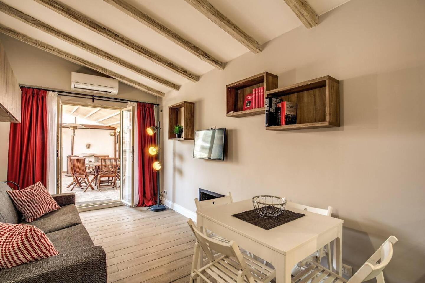 Appartamento Attic With Terrace By Trevi Fountain Roma