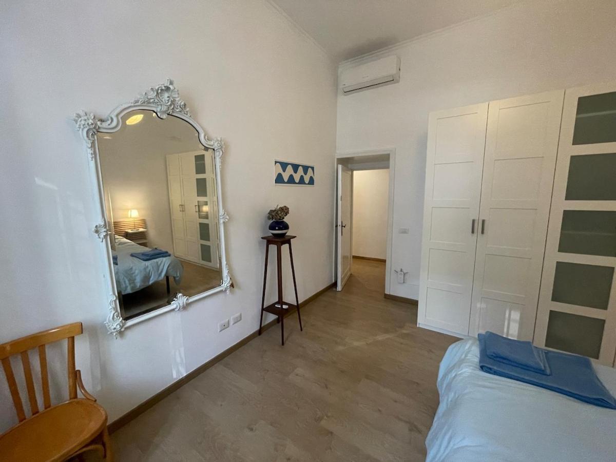 Theo's House In Ostiense Rome