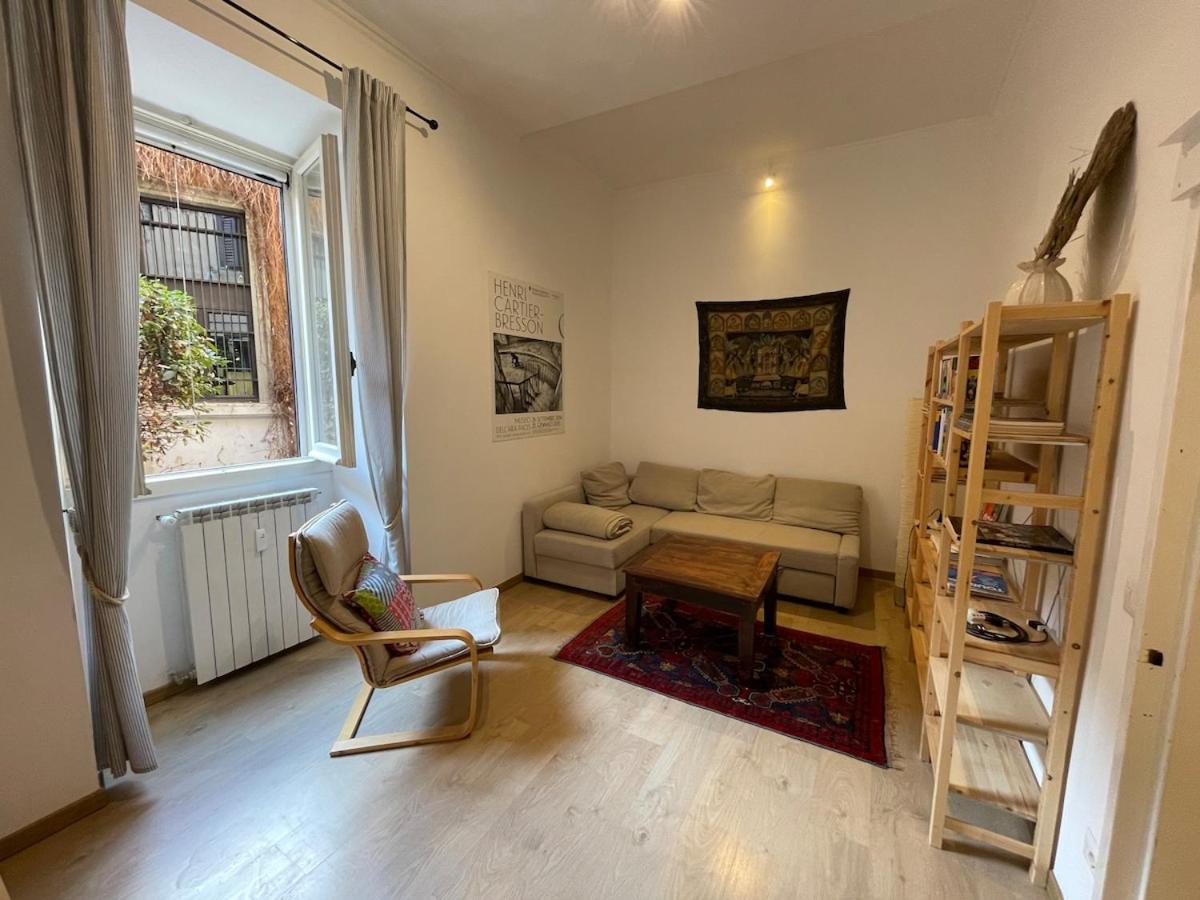 Theo's House In Ostiense Apartment Rome