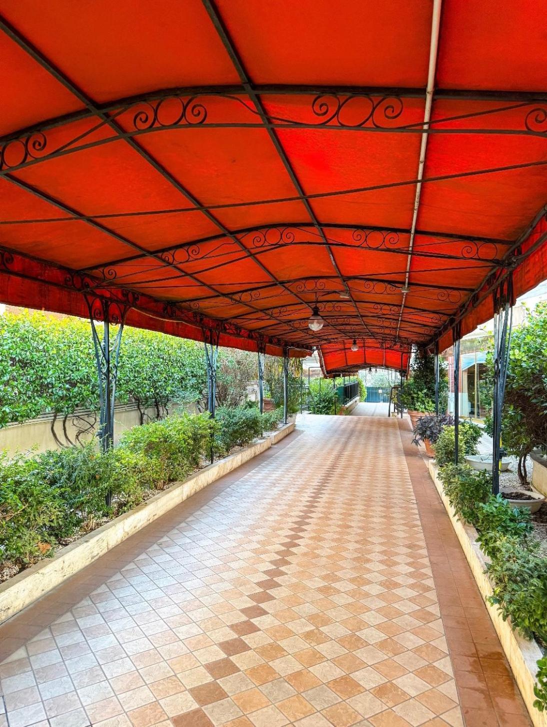 Dolce Aurelio Vicino Metro A Apartment