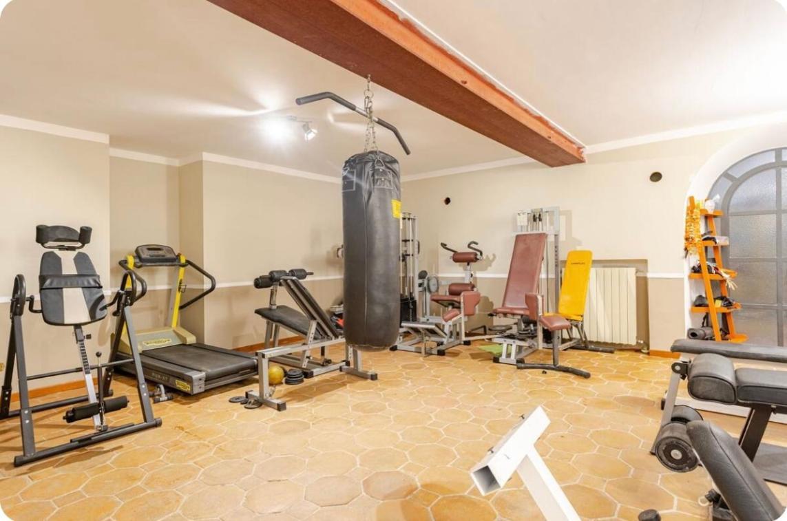 Prestigiosa Con Parco Palestra E Piscina Villa Rome