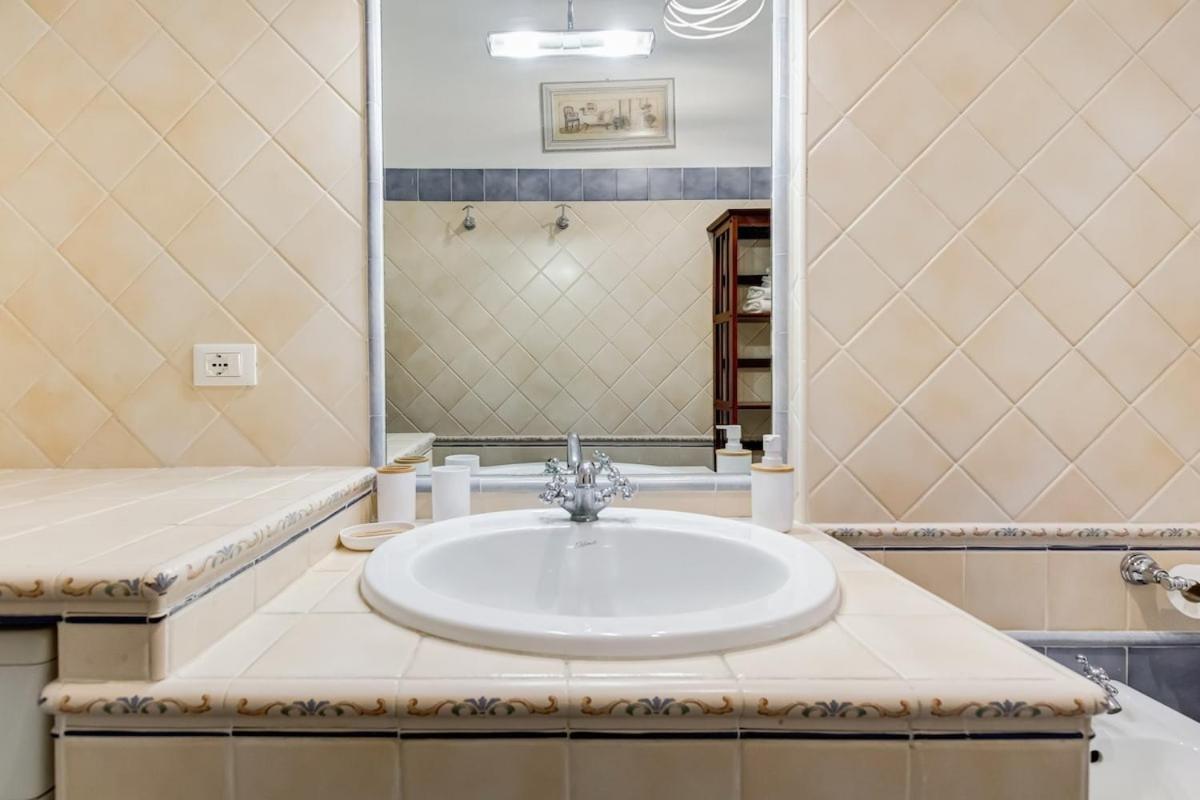 Bdc - Charming 2-bdr! Apartment Rome