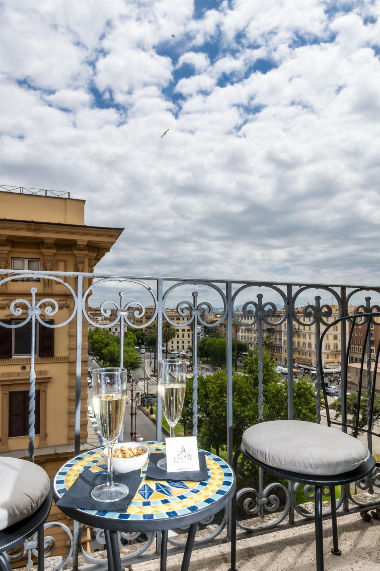 Bed & Breakfast St Peter Twelve Rome