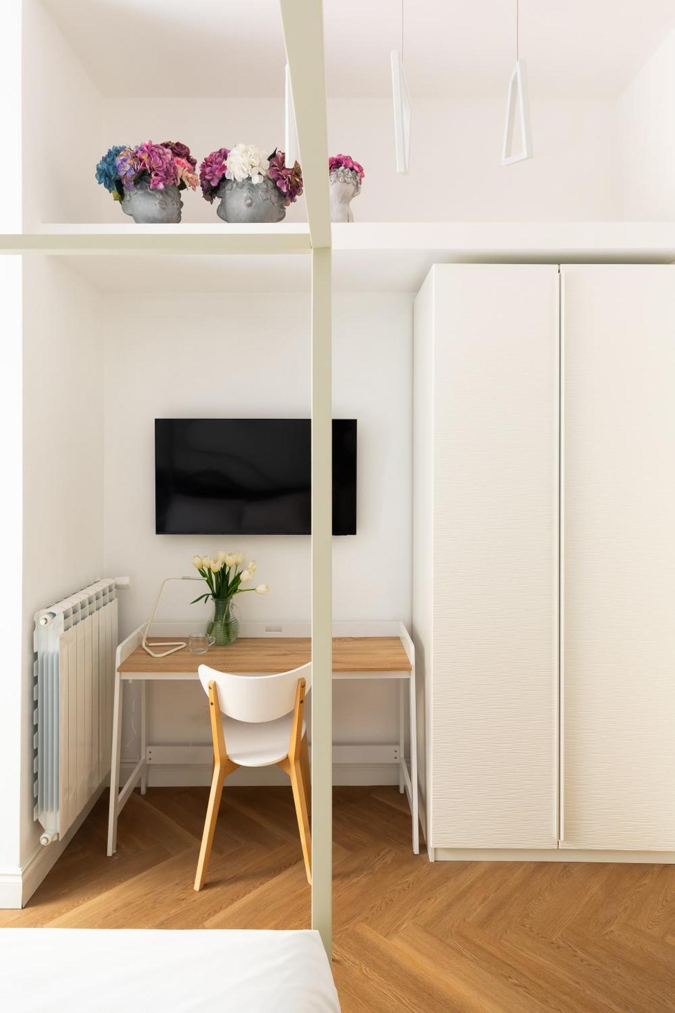 Iflat New Spacious & Classy In Monti Rome