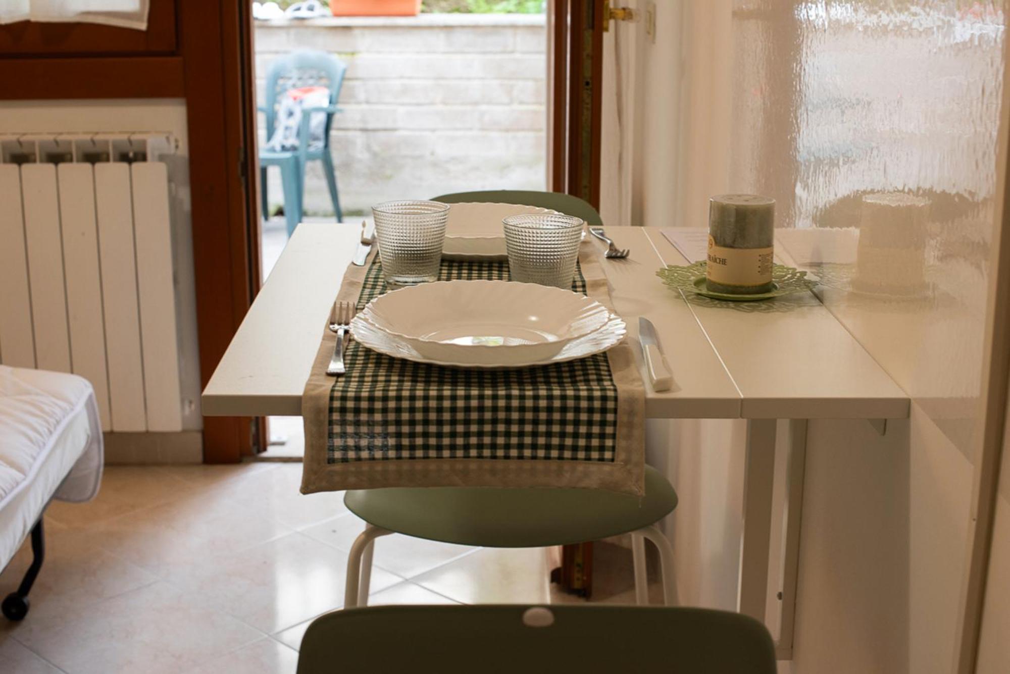 La Casetta Tiny House In Apartment *