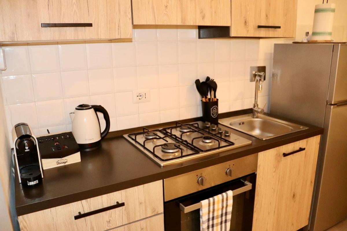 Cozy 200mt From Metro C Apartment *