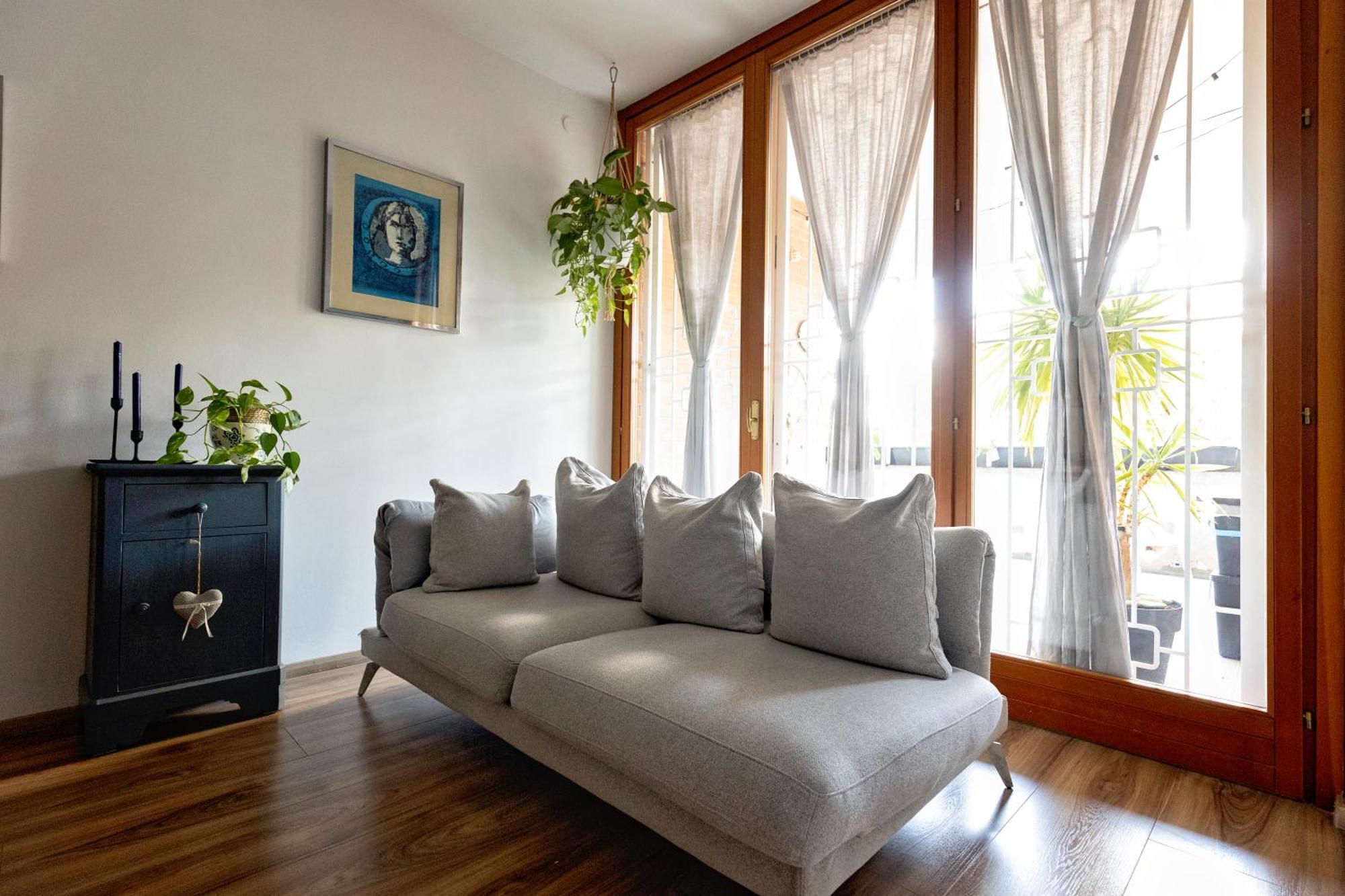 Holiday Home Roma Apartment *