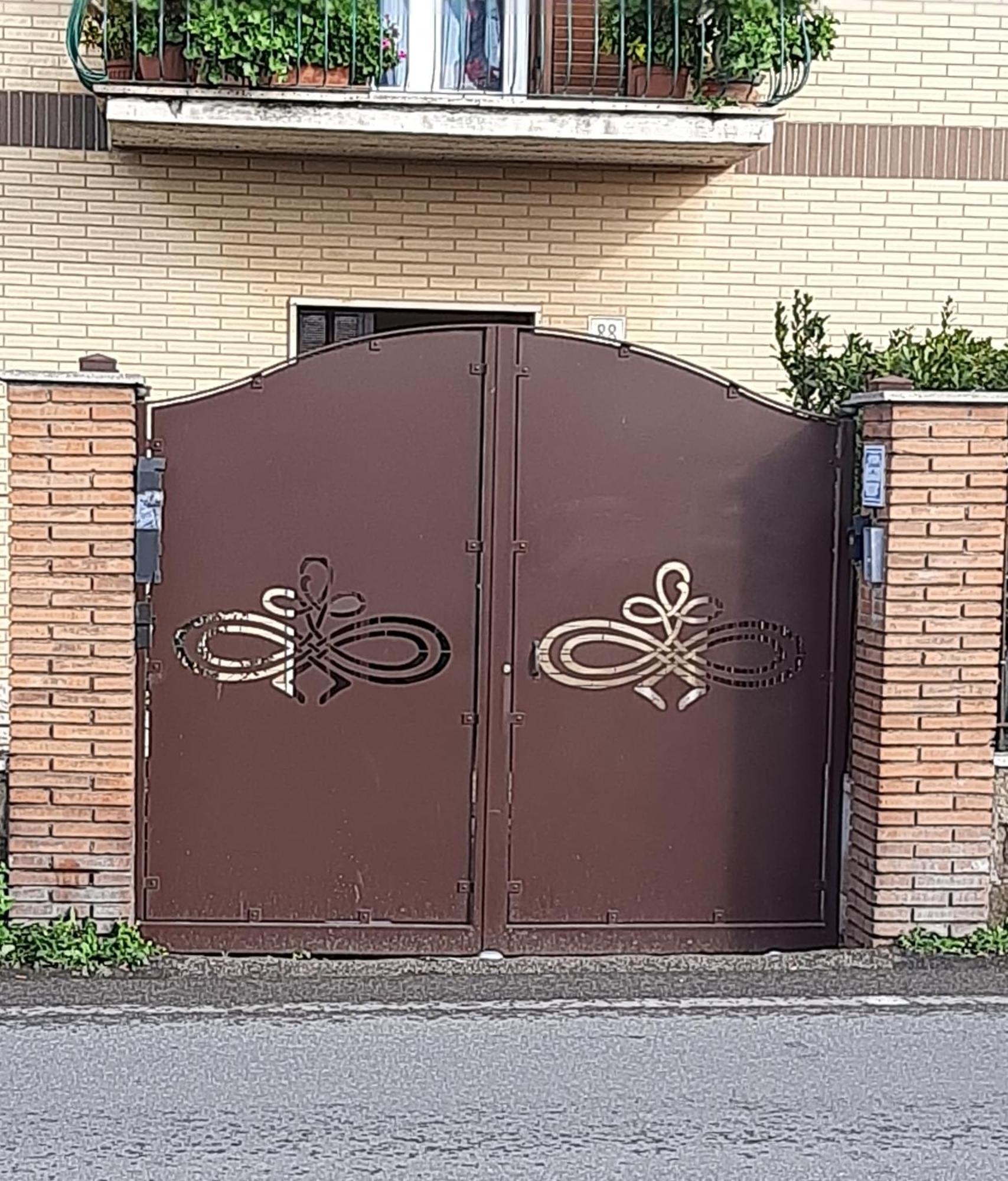 La Bouganville - Grazioso Con Giardinetto *