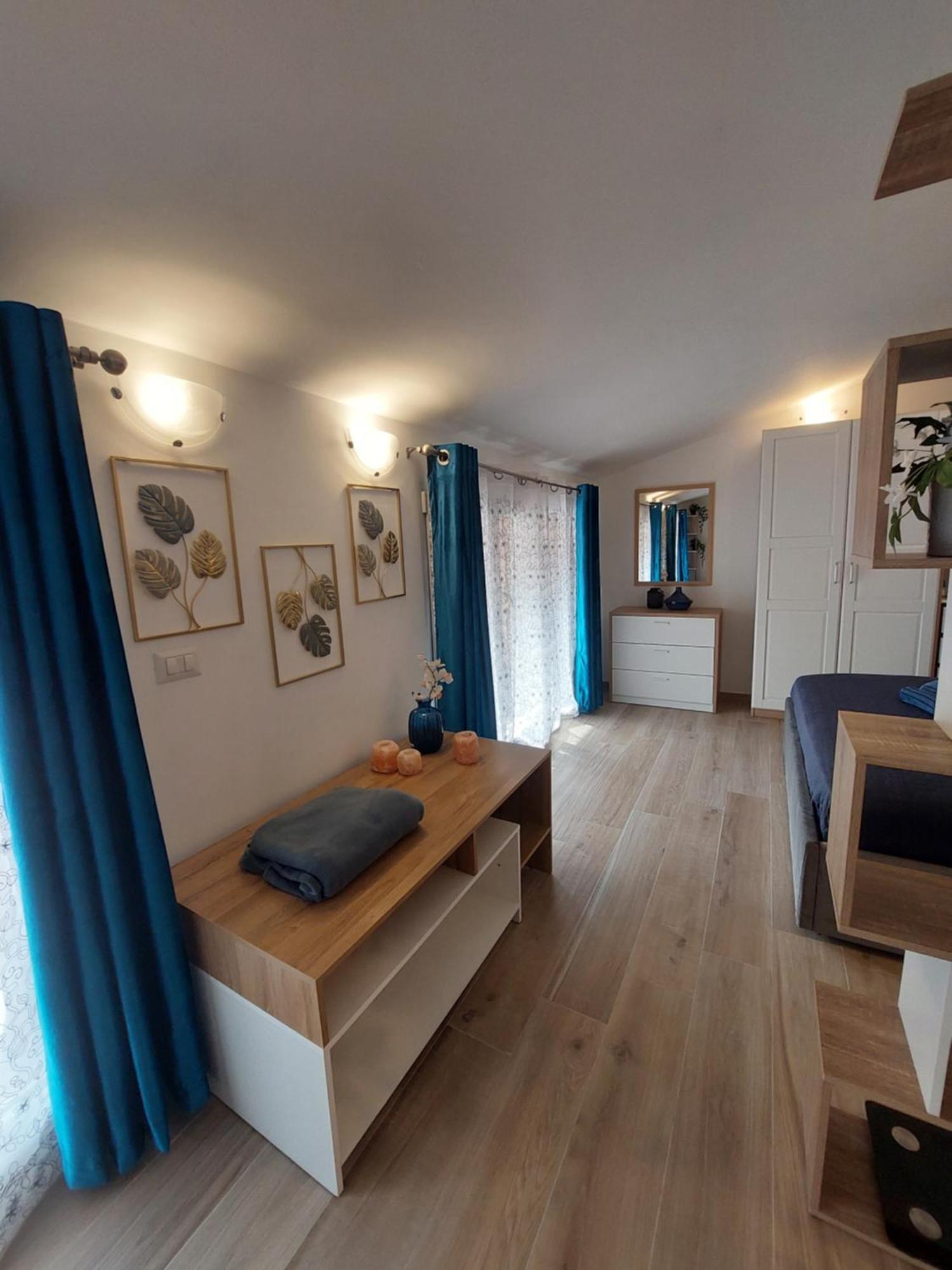 Apartment Grazioso Loft, Luminoso E Appena Ristrutturato