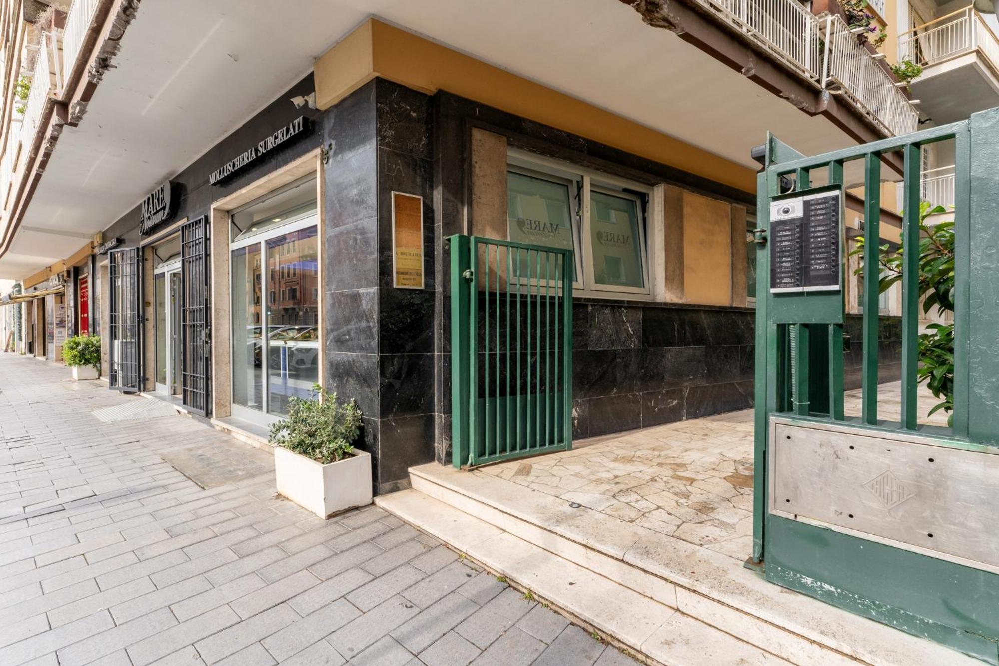 Emerald Suite, Elegant Flat In San Giovanni Area Rome