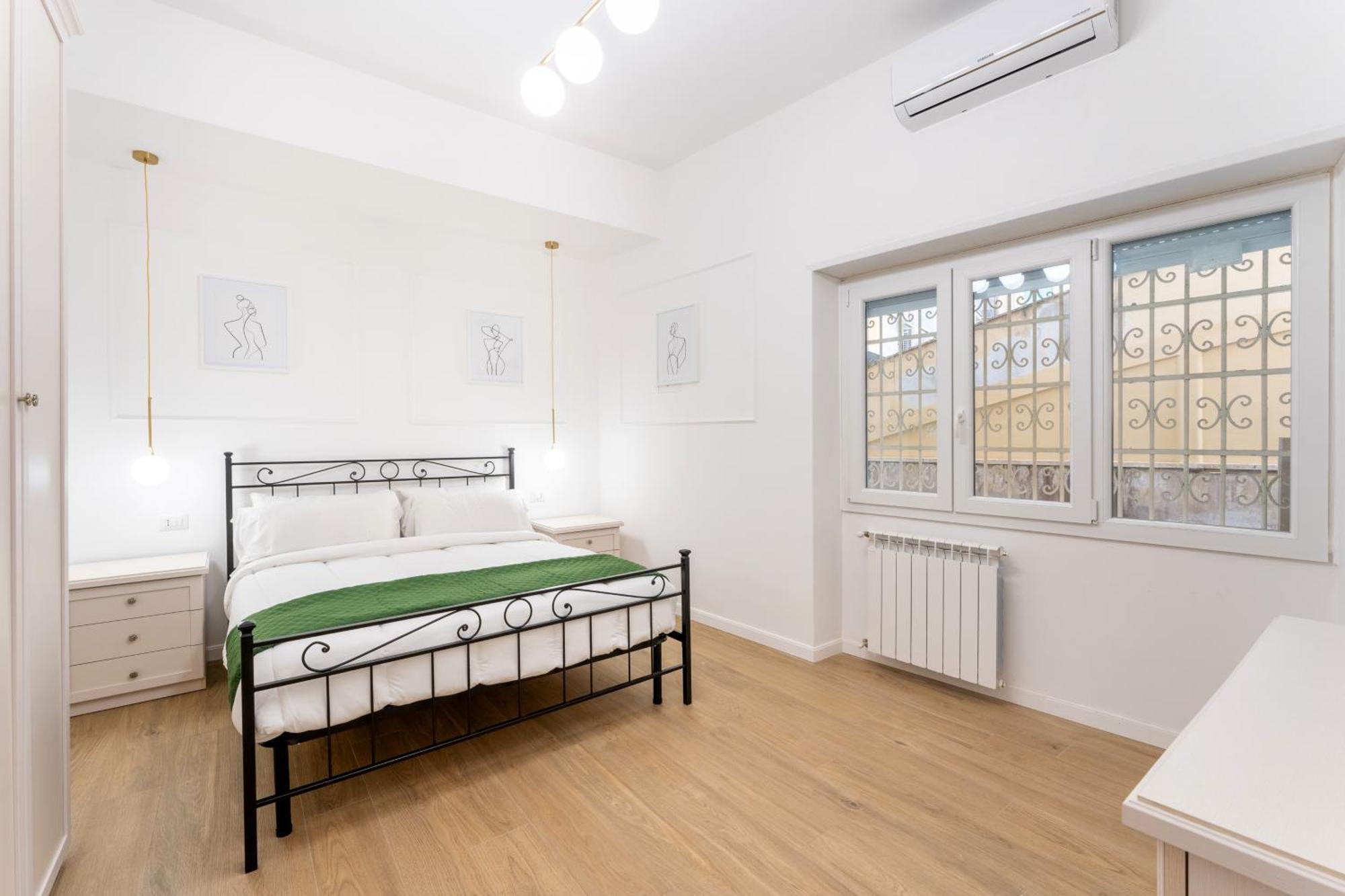 Apartment Emerald Suite, Elegant Flat In San Giovanni Area Rome