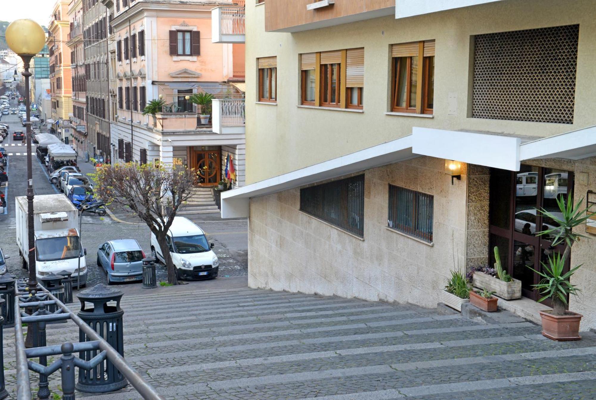 Vatican Domus Stefania Affittacamere *