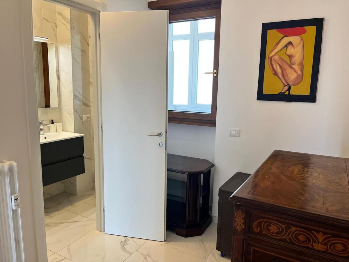 Apartment Holidays In At Luigi's Rome