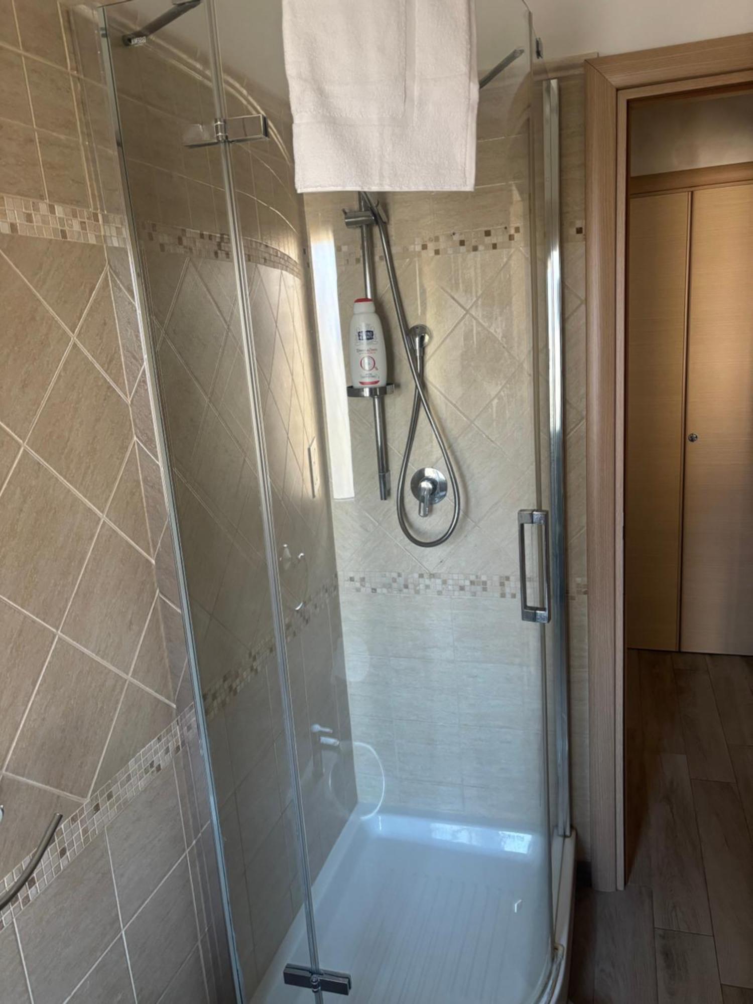 Apartment Locazione Turistica Di Carlo Rome