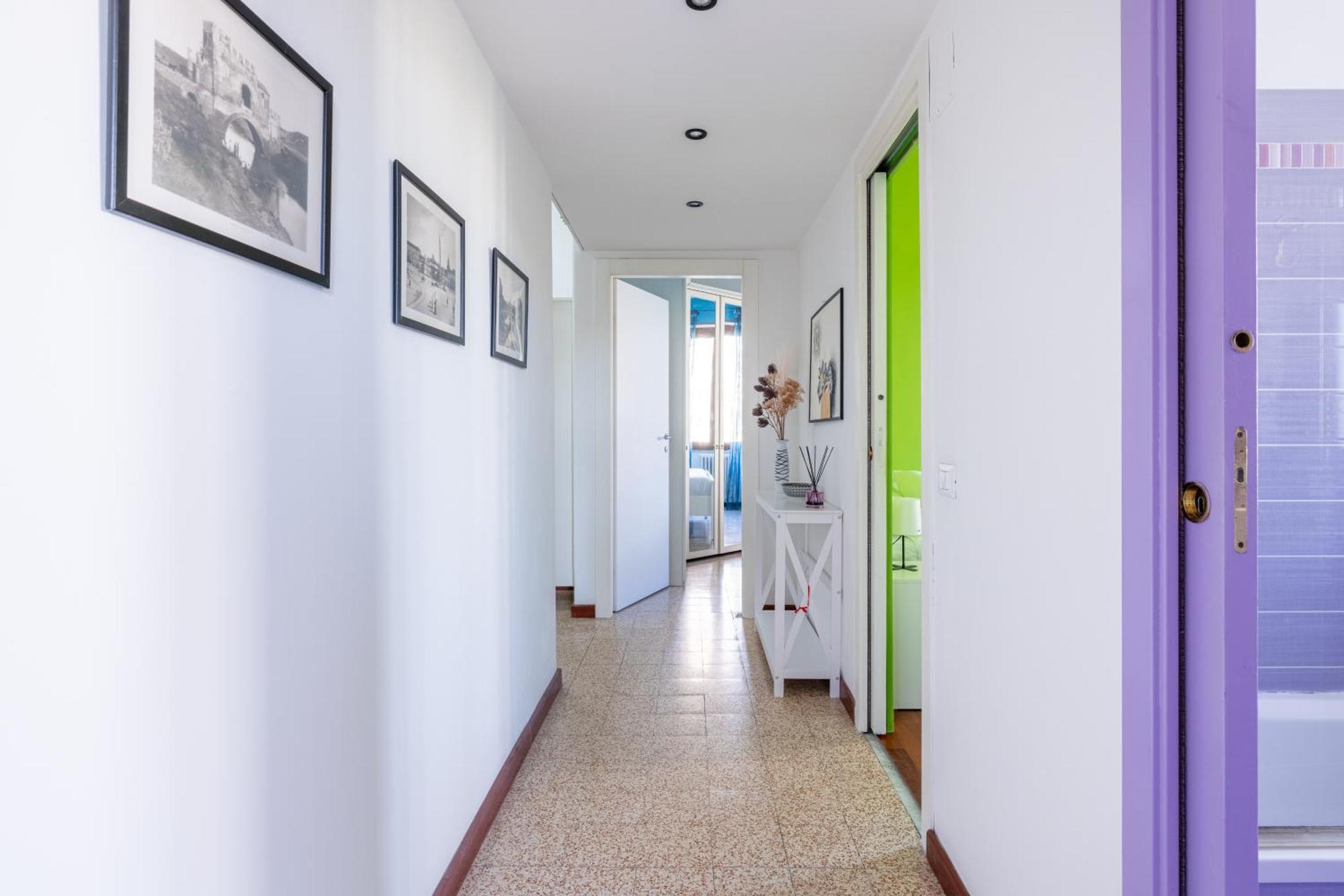 Colorful House On The Tiber Apartment Rome