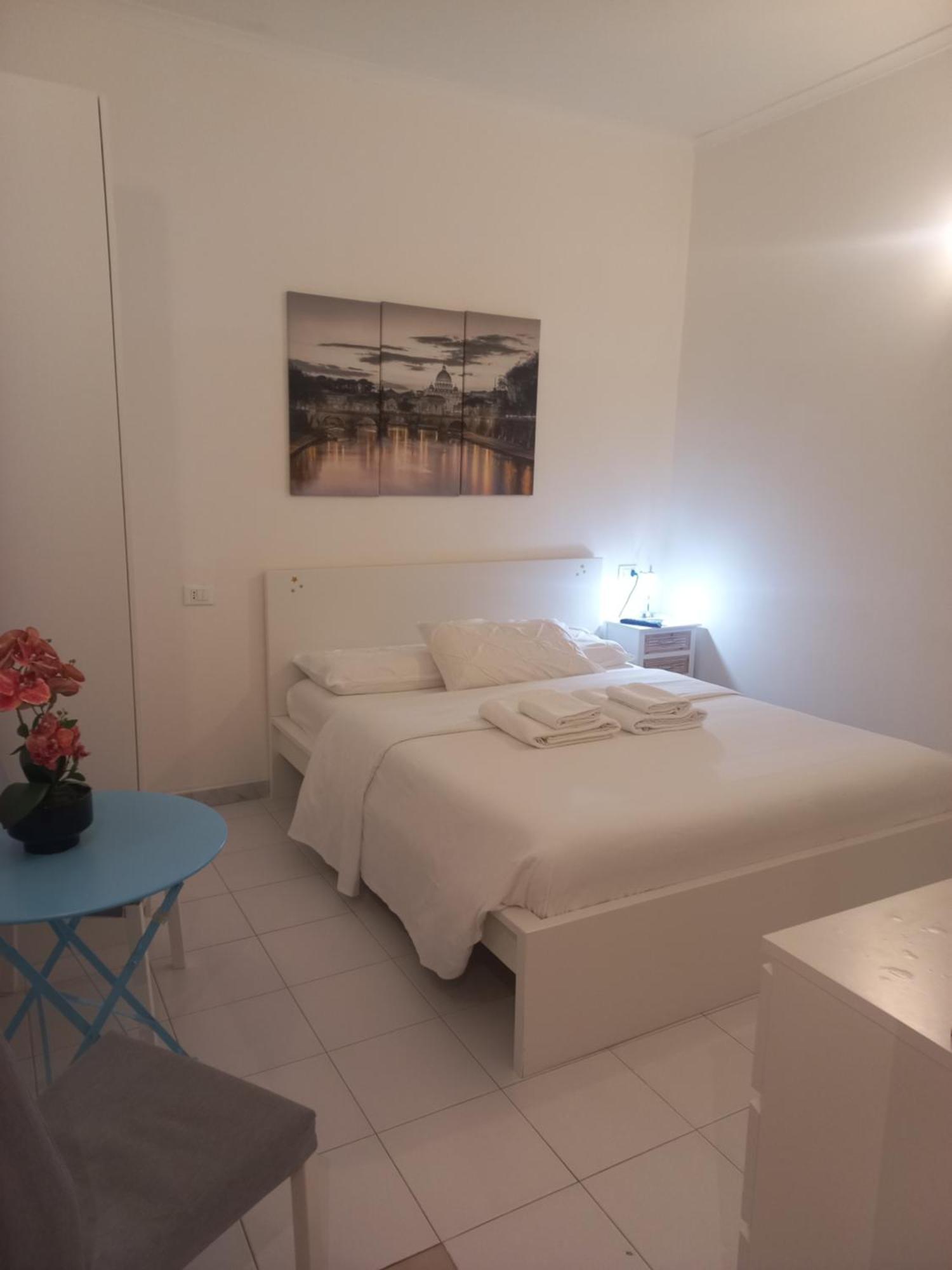 Apartment Monolocale Con Terrazzino Rome