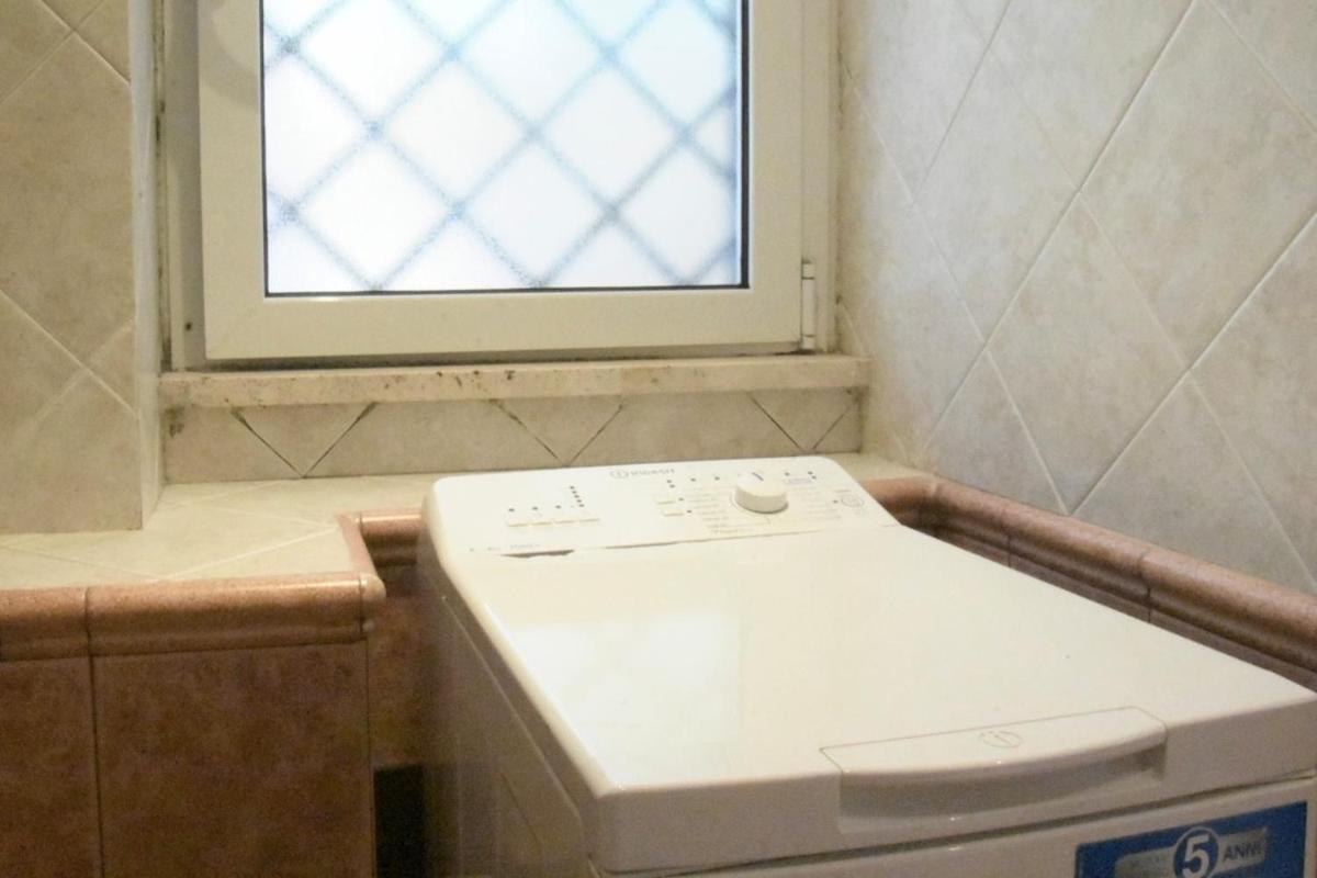 Holiday home 10 Minutes From The Vatican Parking Metr *