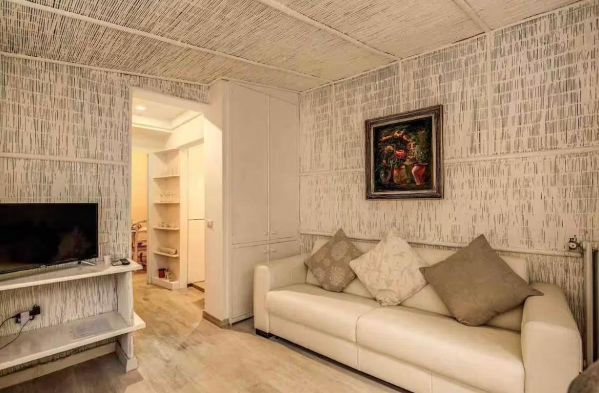 Apartment Crispi Little 2 Rome
