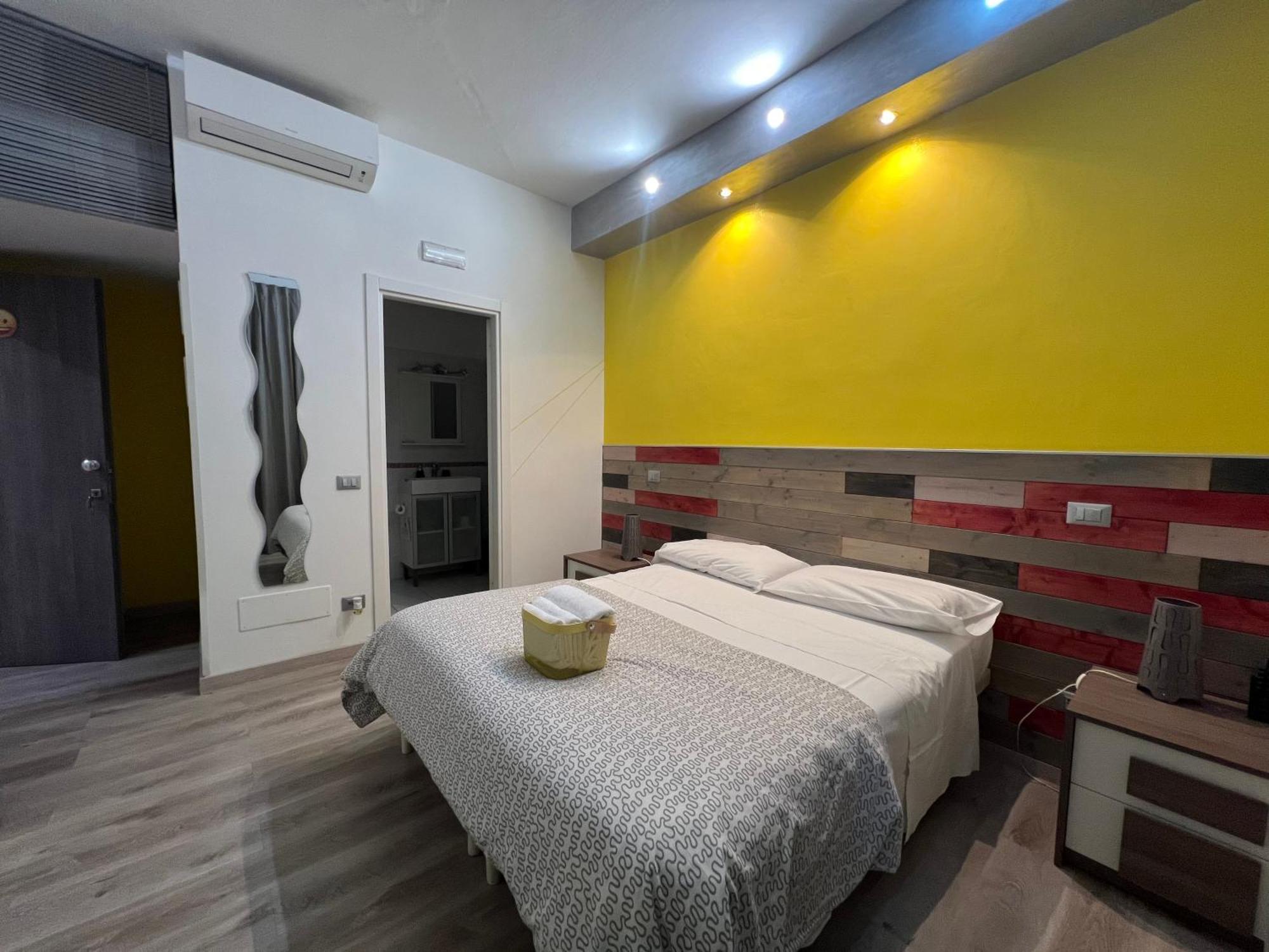 Whatshouse Guest house 3*