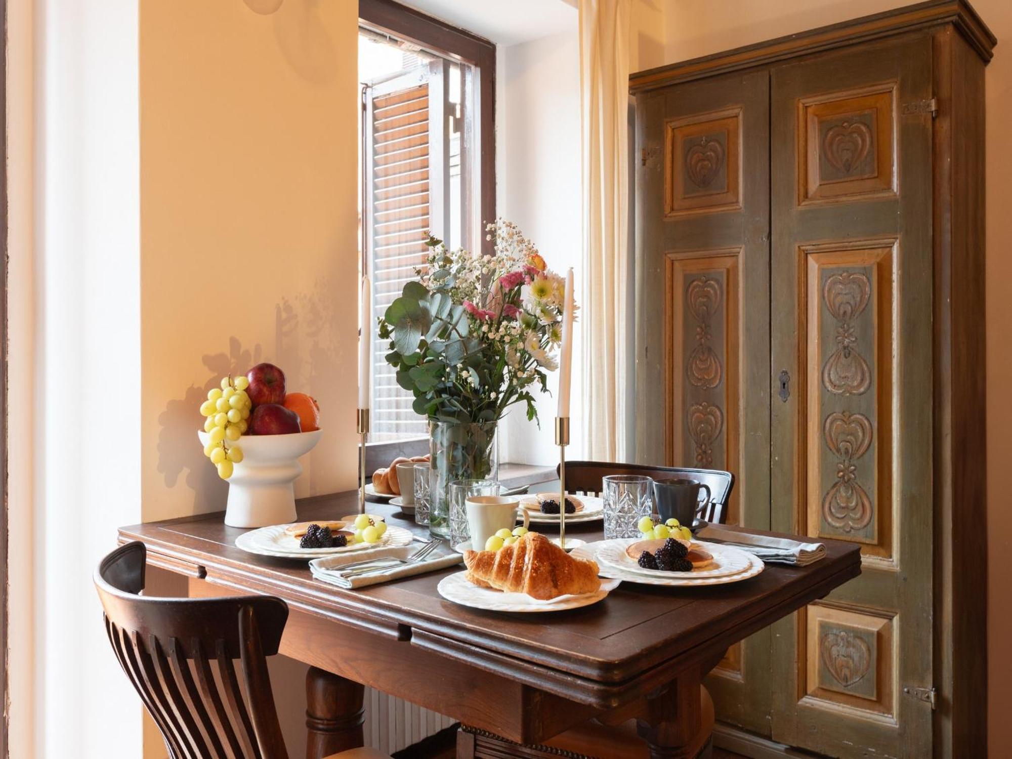 The Rent - Stylish In Trastevere District Rome