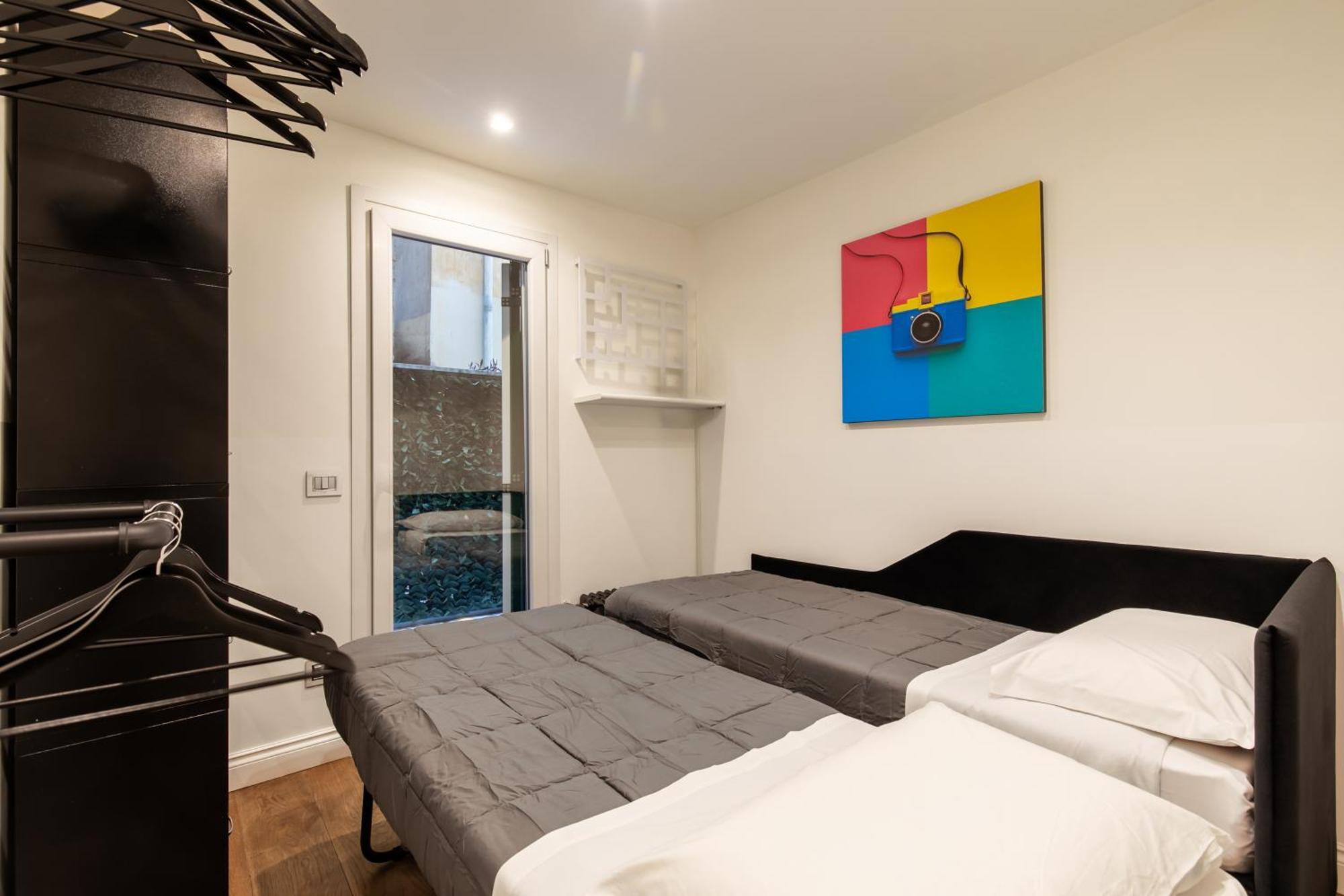 Dimora Luxe Colosseum With Jacuzzi Apartment