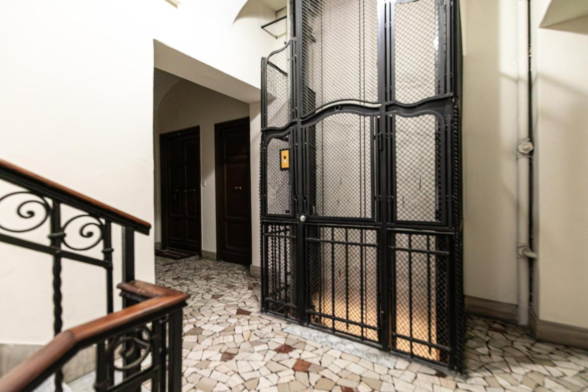 Apartment Dimora Luxe Colosseum With Jacuzzi *