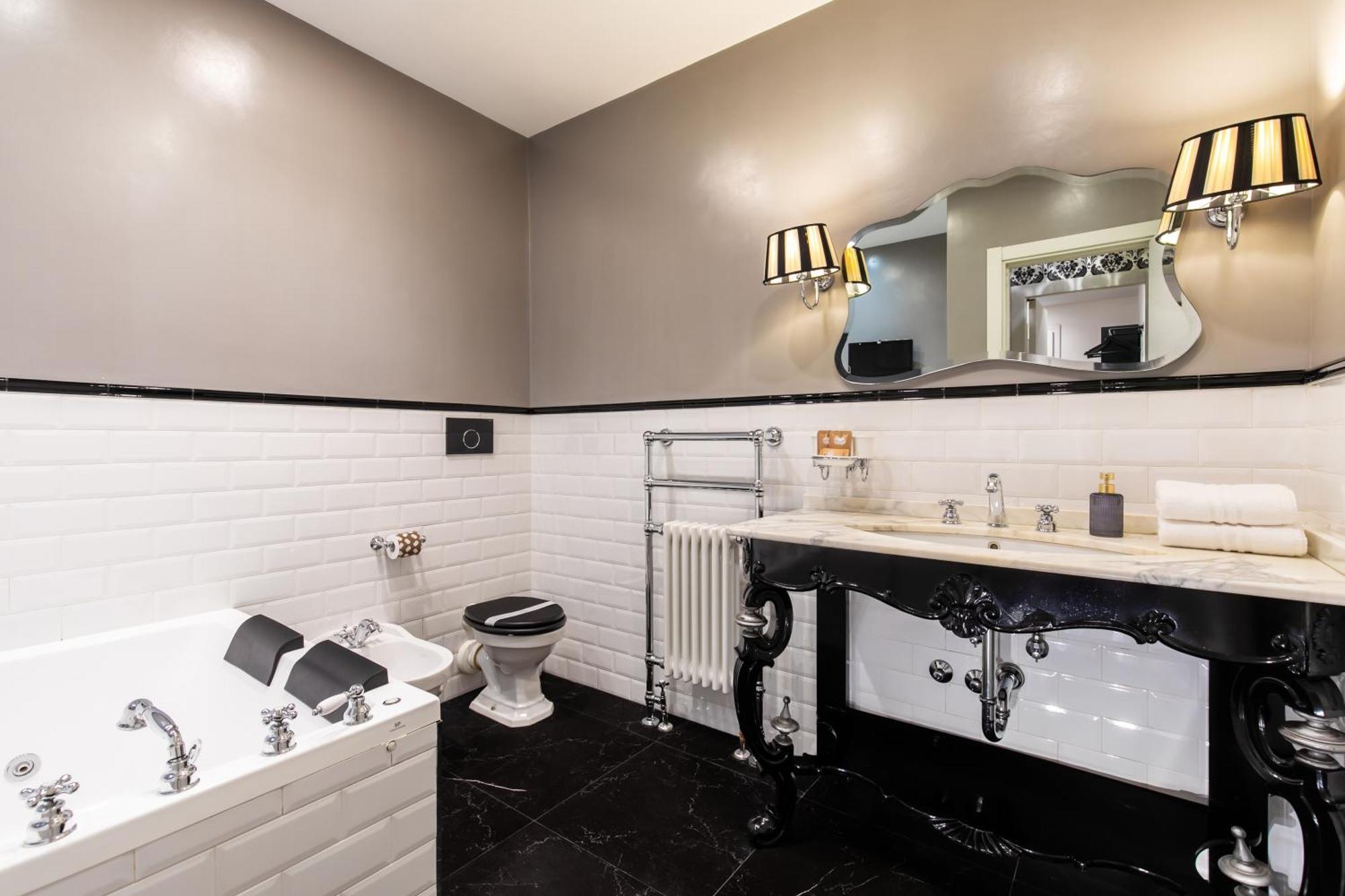 Dimora Luxe Colosseum With Jacuzzi * Rome